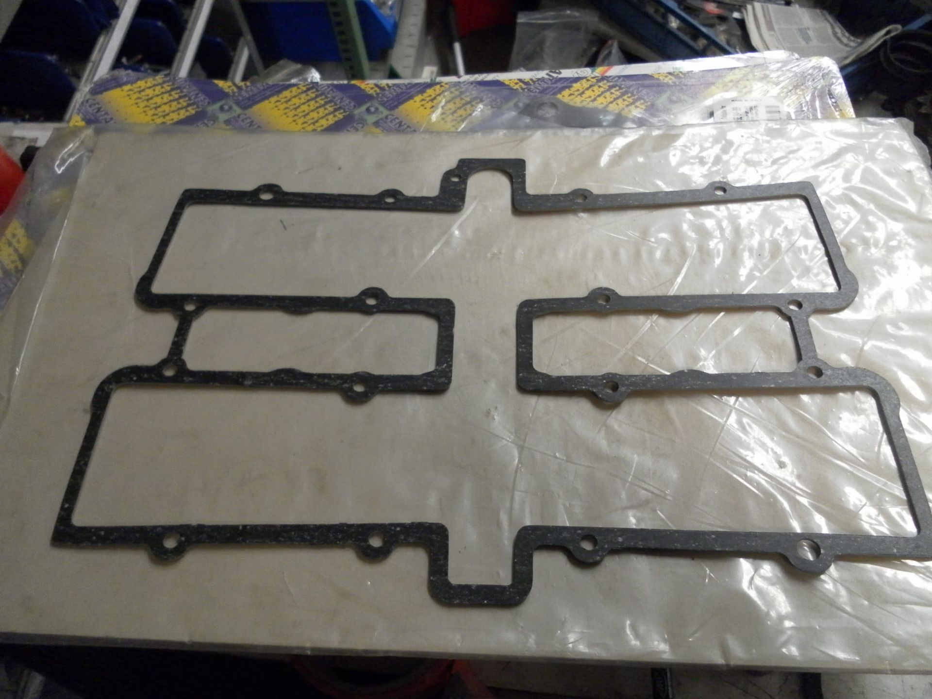 div pakkingen gsx400f 	restand oem pakkingset			11400-33881 , 11173-33200 , 11483-33200 , 11489-33203