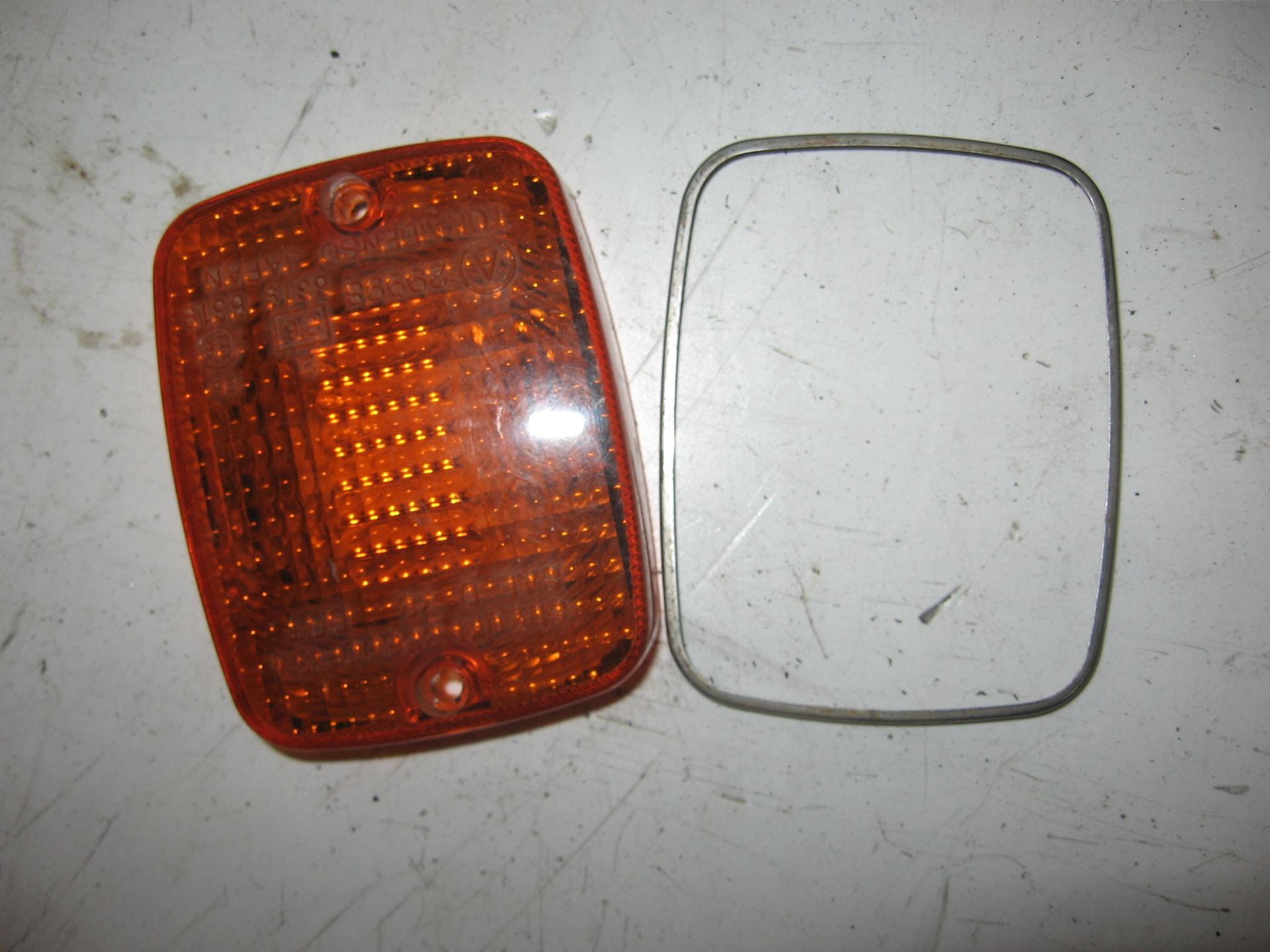 knipperlicht glaasje + chromen rand		35612-49231 + 35611-49230