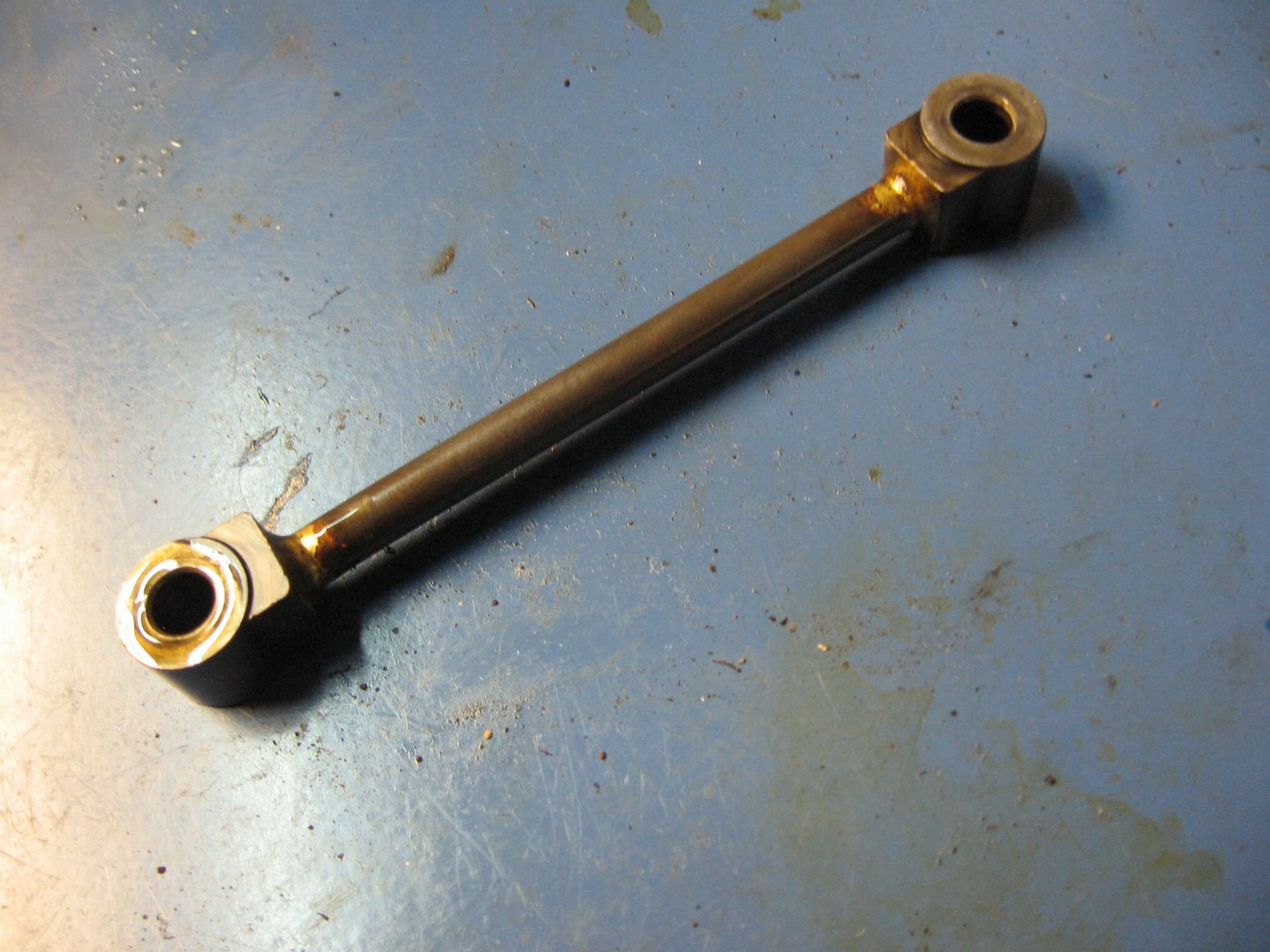 olieleiding in kop 	Cb750 1979-82, cb900 8-82 , 12230-425-000 (1)