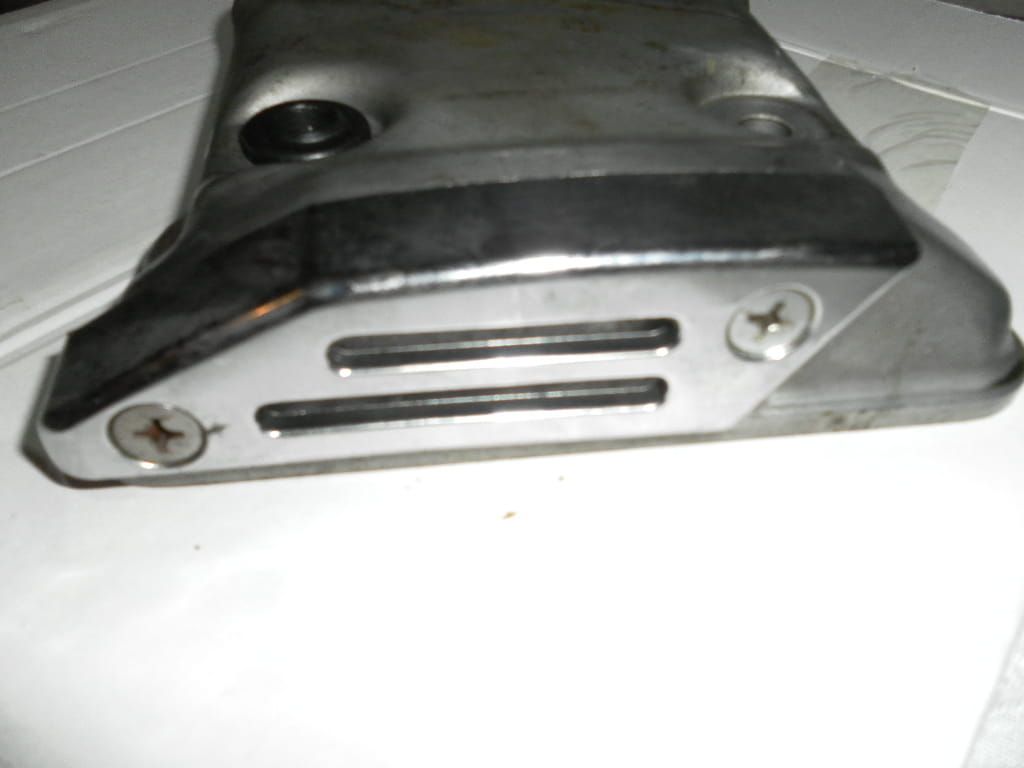 kleppendeksel achter vn750 700 82-92	met chrome rand	14025-1739	18018-1063