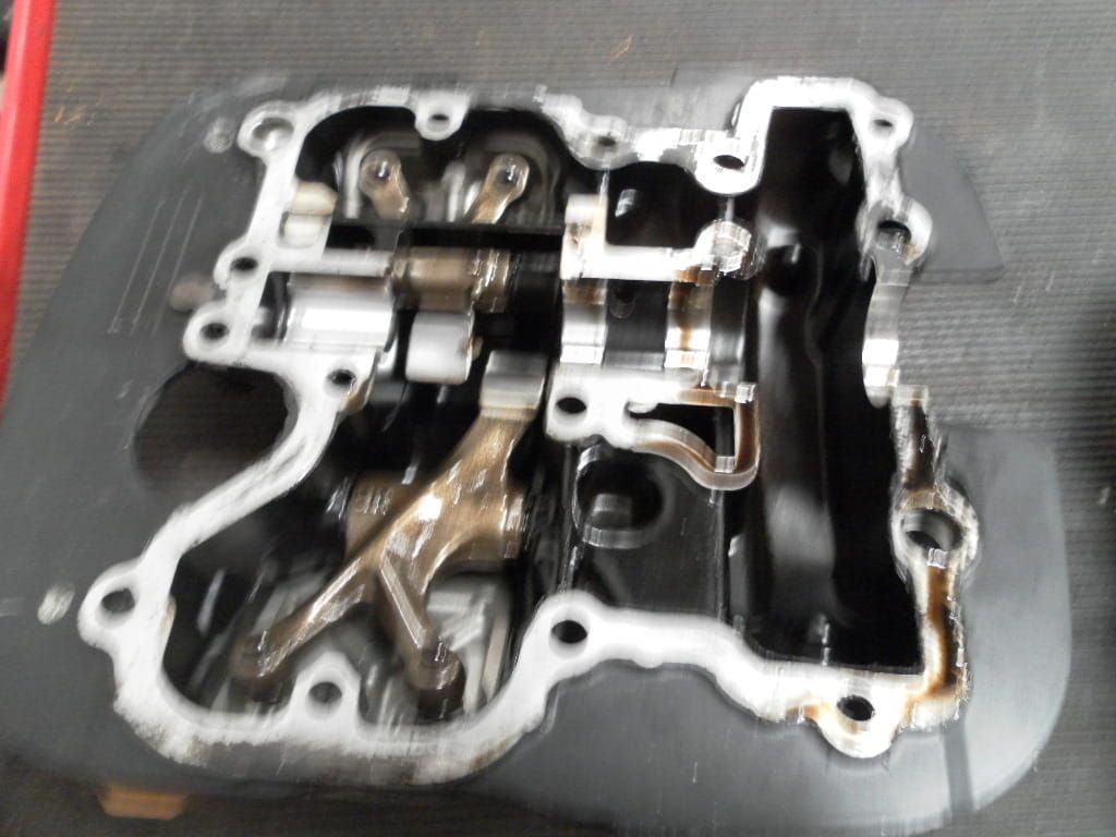 achterste kop , stukje koelrip afgebroken	Vz800  1997 , 11103-48E60