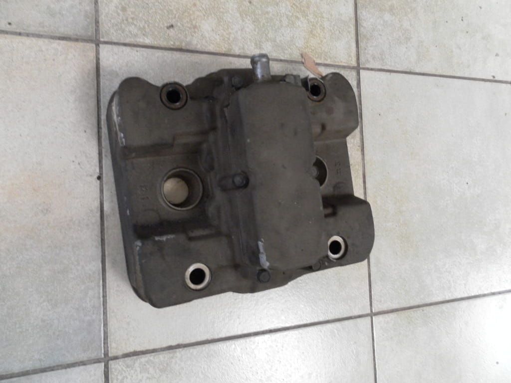 Achterste kleppendeksel met ontluchtingsdeksel	vfr700f	12321ML7670 	12230-ML7-670