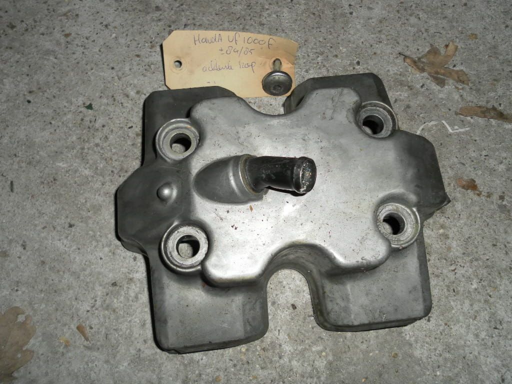 Achterste kleppendeksel vf1000f	1984/85	12321-MB6-000 	12325-MB6-000