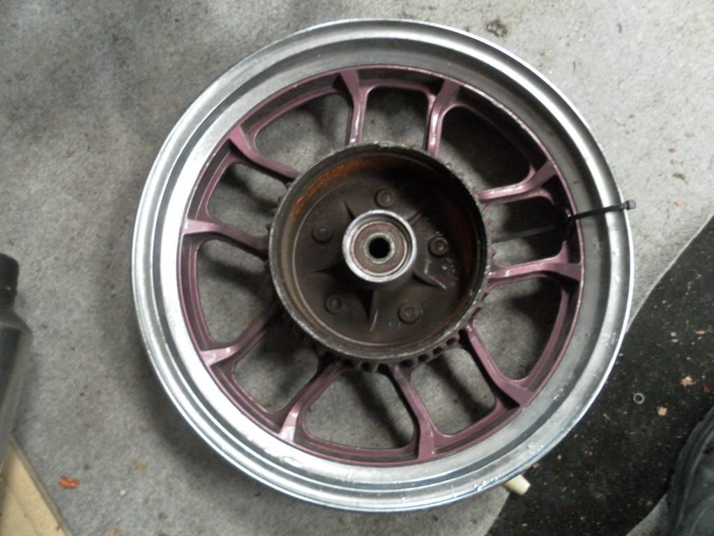 achterwiel  	Vt700c 1984	42650-ME9-770 	42615-MB0-700