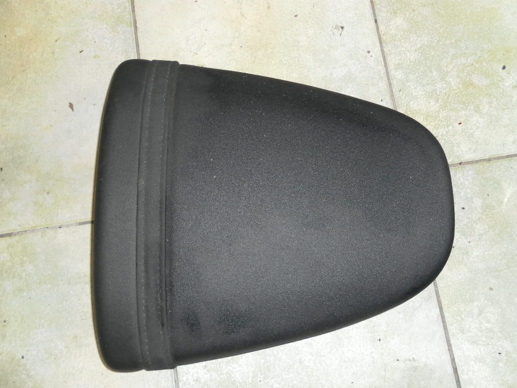 zadel   duo	gsxr750 scrad 96-97   45300-33E00  45300-33E20