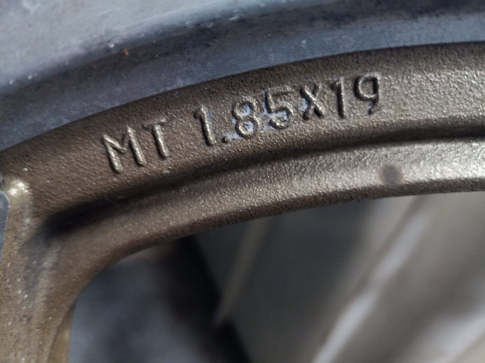 voorwiel  MT1,85x19	TR1 xv750 xj650 xj750 81-83		4H7-25168-29-98