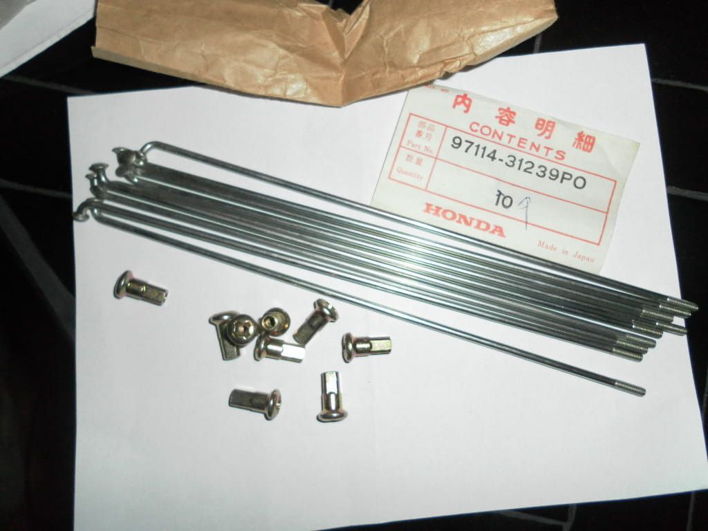 9 stuks Spoke, A 11x199.5 	mtx50 s mtx50p		97114-31239P0