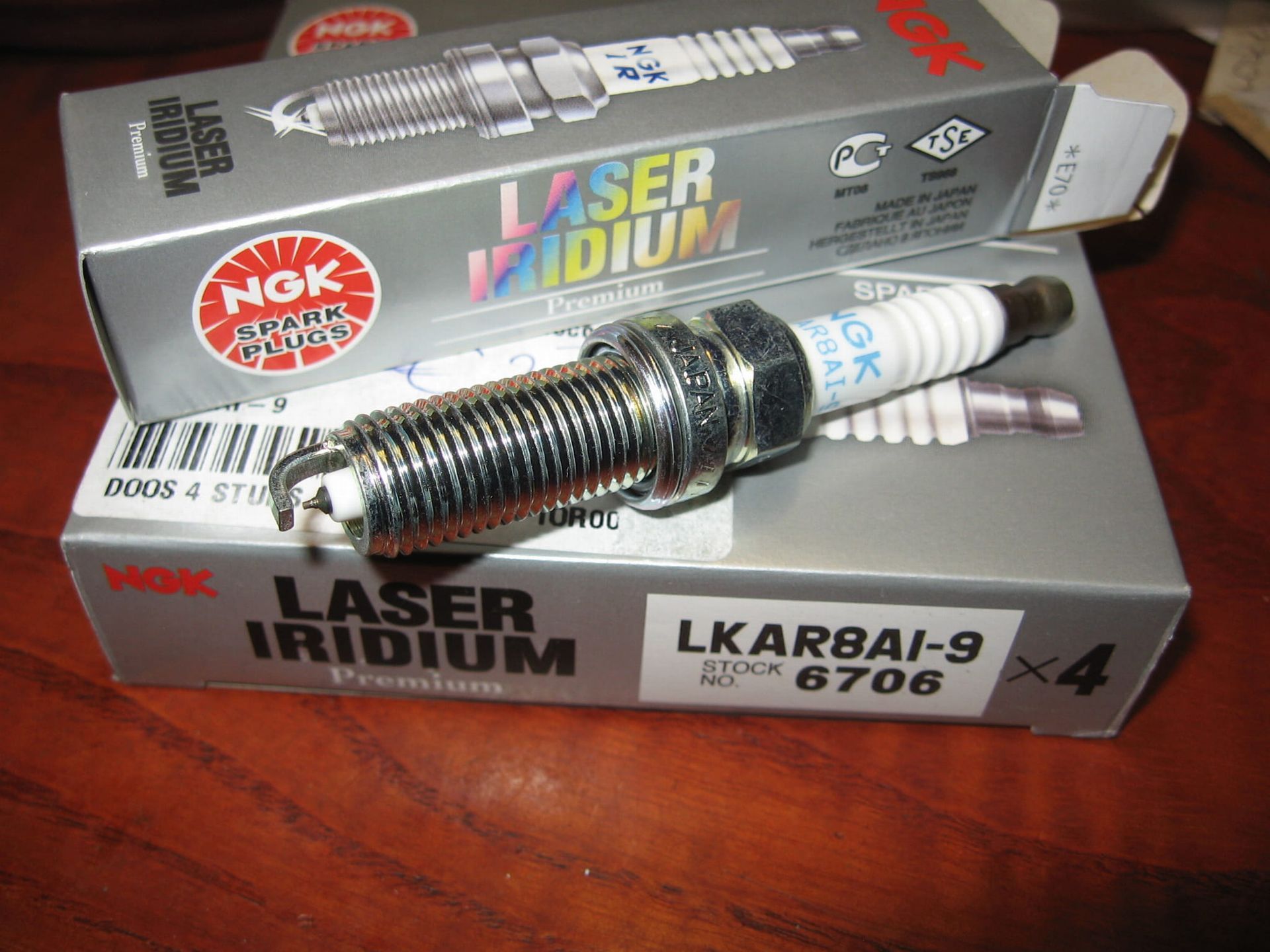 op=op  ngk iridium bougie set van 2 stuke  LKAR8AI-9