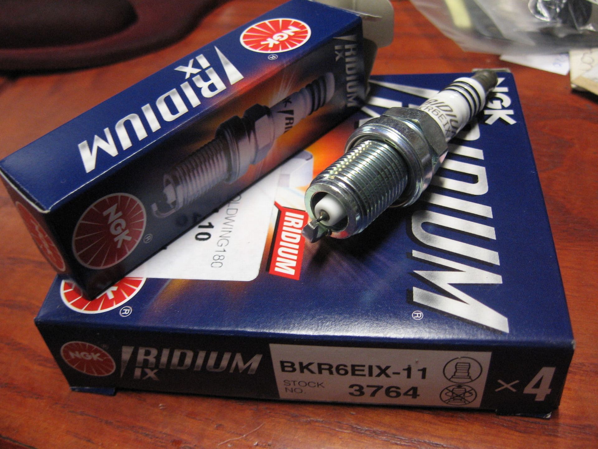 bougie NGK  IRIDIUM IX	Gl1800 ( 6x)  2006-2016	BKR6EIX-11