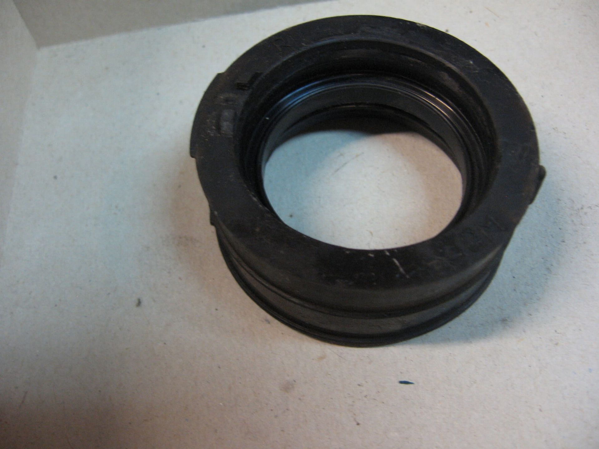 inlaatrubber rechts 3,4	Fzr1000 89-95	3gm-13598