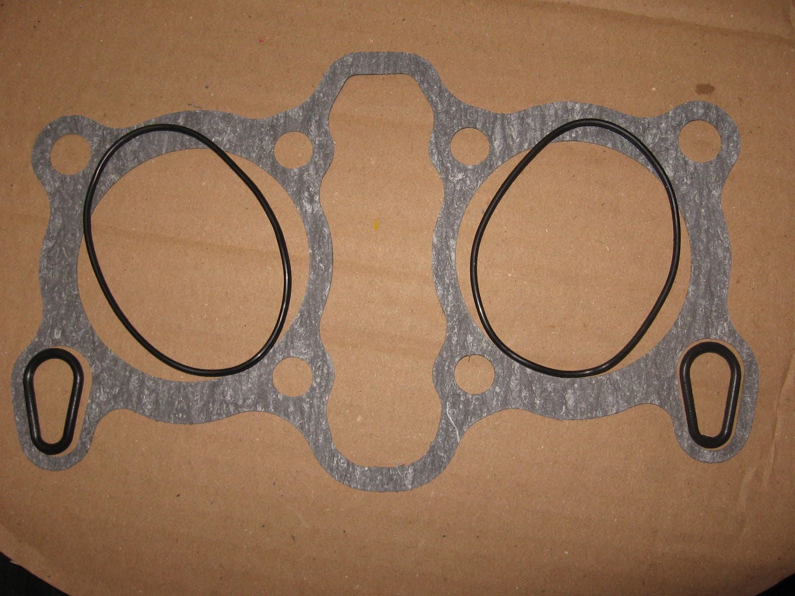 voetpakking met o-ringen ,gs400 77-79 , gs425 79				11241-44000 + 09280-70001 + 09280-21004	11241-44001