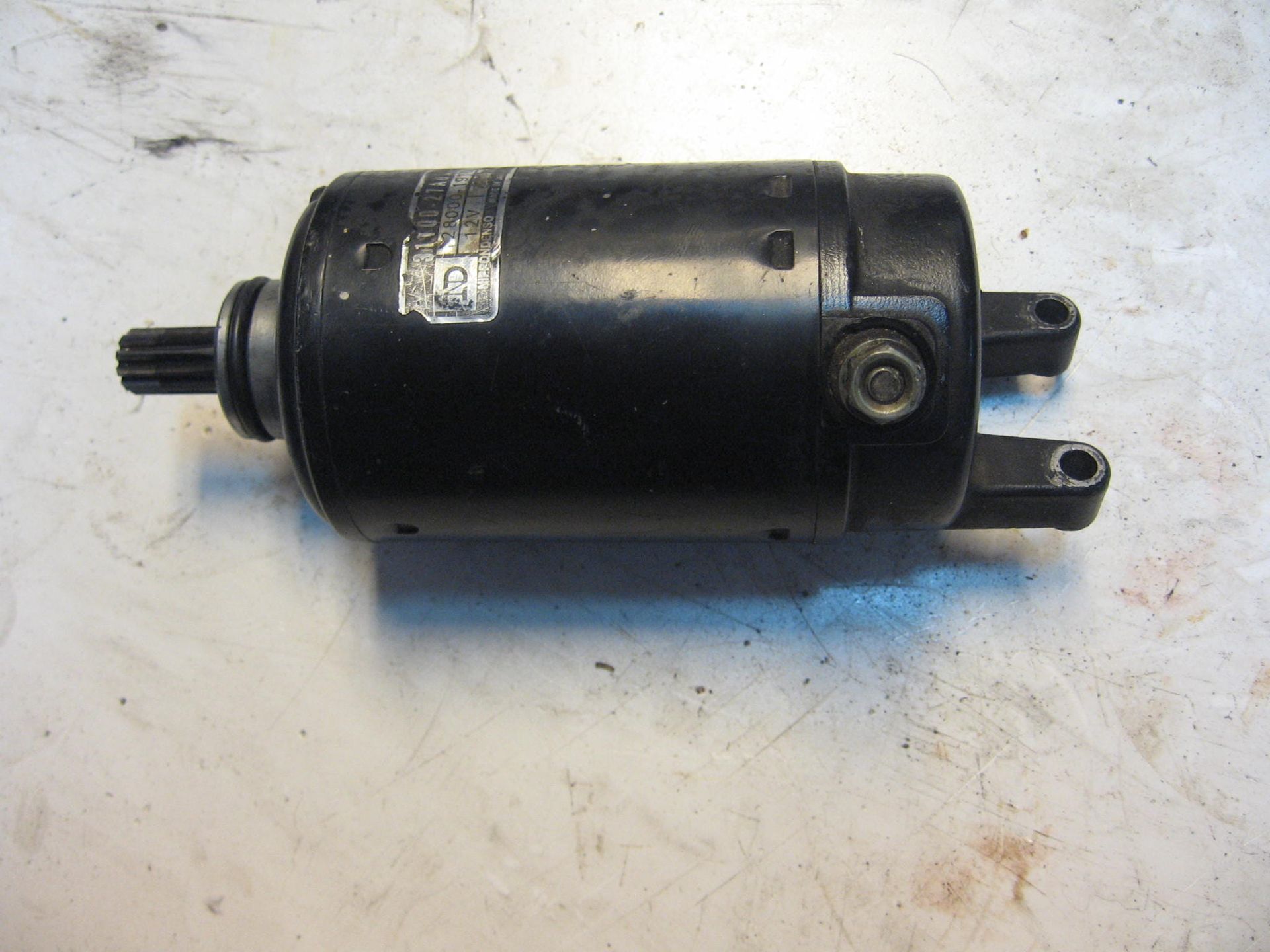 startmotor -- gsx-r750 1985-87		31100-27a00