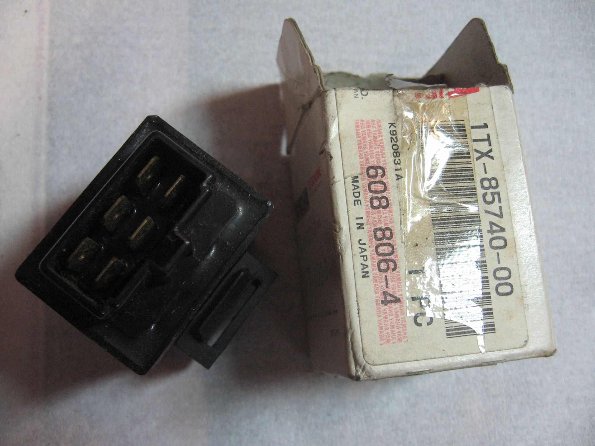 relais control unit ---  fj1200 1986-87	nos	yamaha		1TX-85740-00