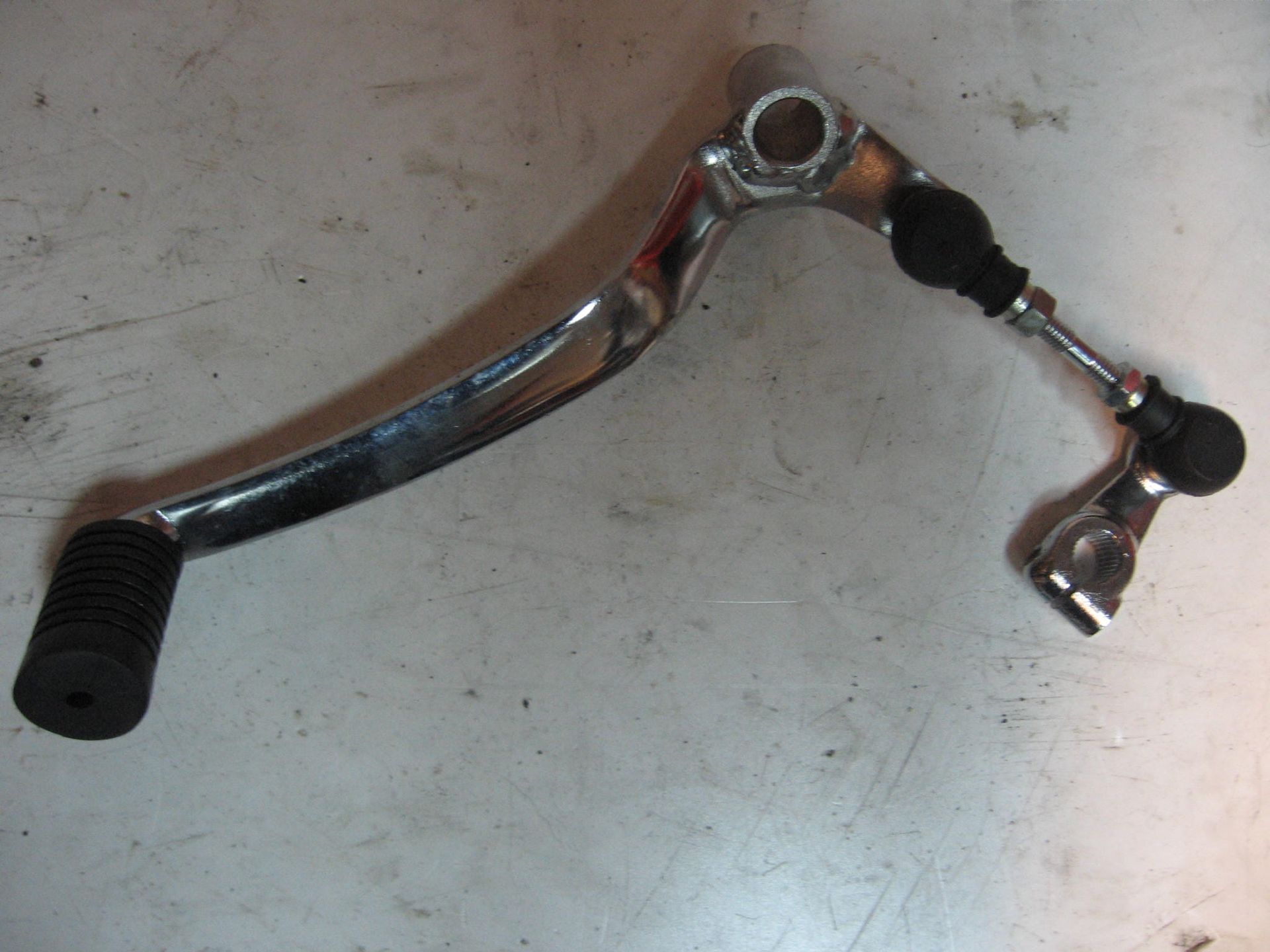 schakelpedaal -  vt1100c 1985-86	nmlb	honda		24700-mg8-000