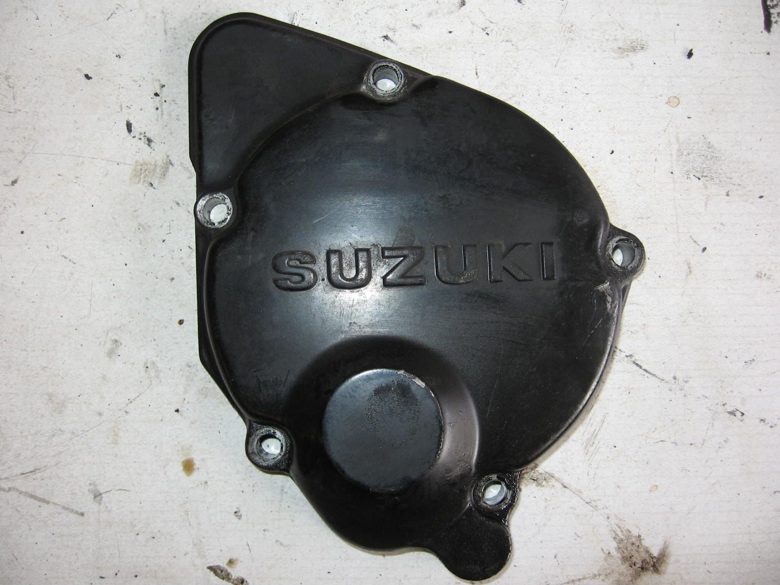 blokdeksel rechts , pulsegever , zwart	gsx600f 1988-97 , gsx750f 1989-97 ,gsx1100f 1988-93	11381-27a02 , 11381-27a03	11381-48b02