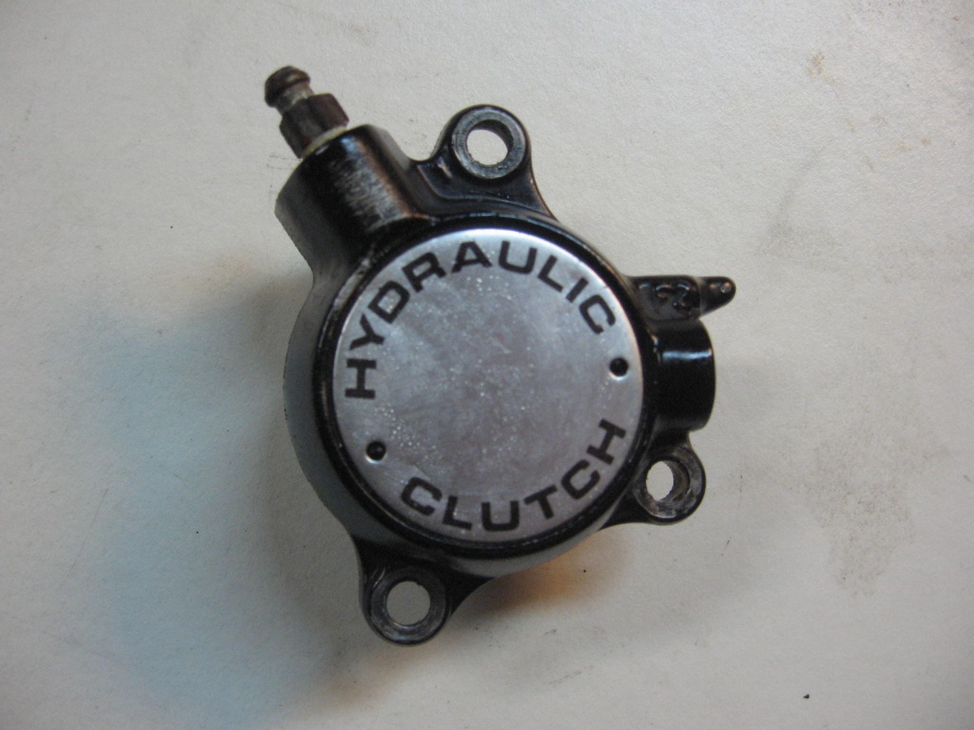 clutch slave cylinder , koppeling gever onderaan blok , koppelingscilinder // vf500f 84-85		22860-mf2-003