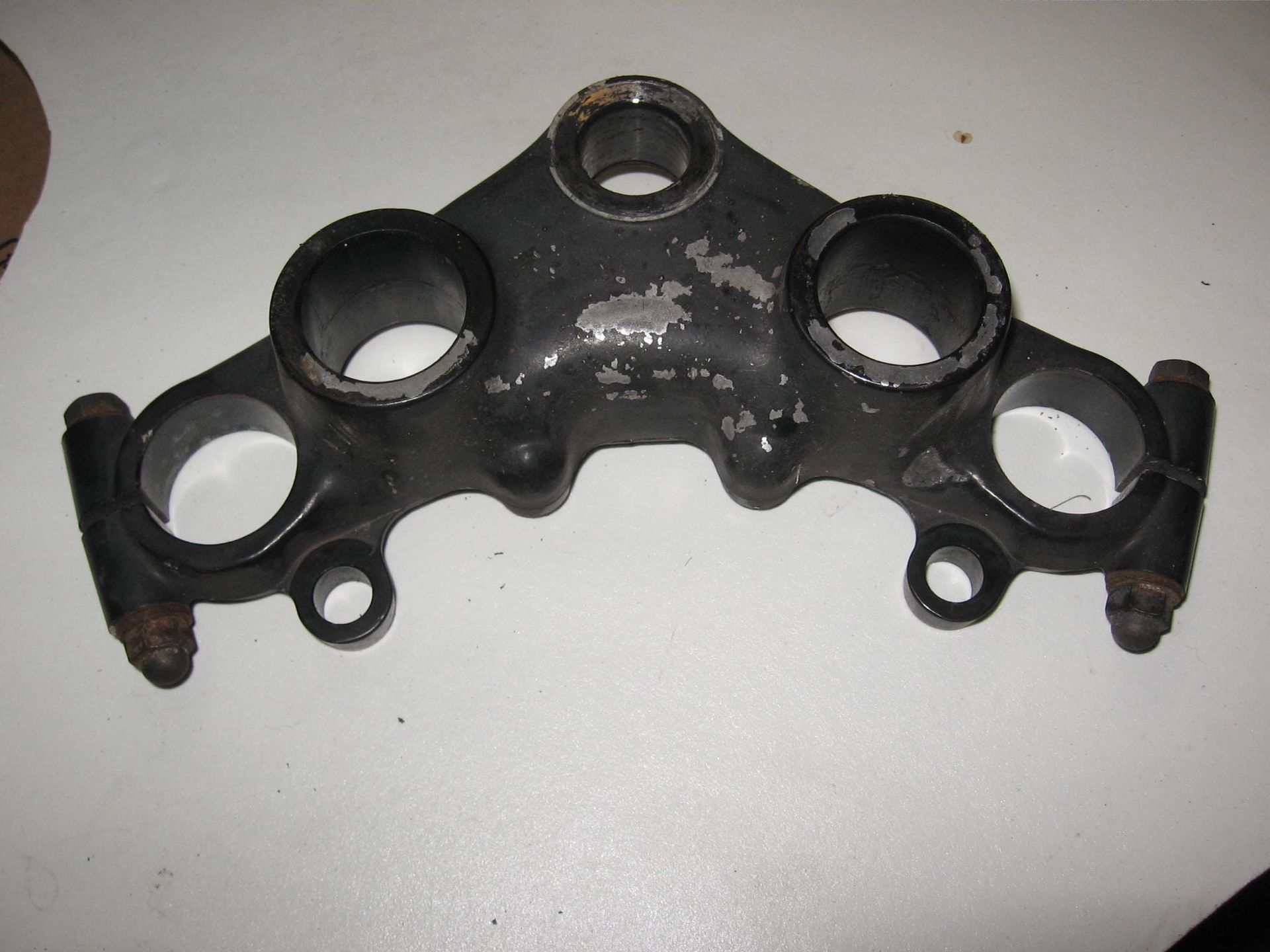 bovenste balhoofdplaat 	 Xs400sj 1982 , xs400 1978-82	2L0-23435-00-98