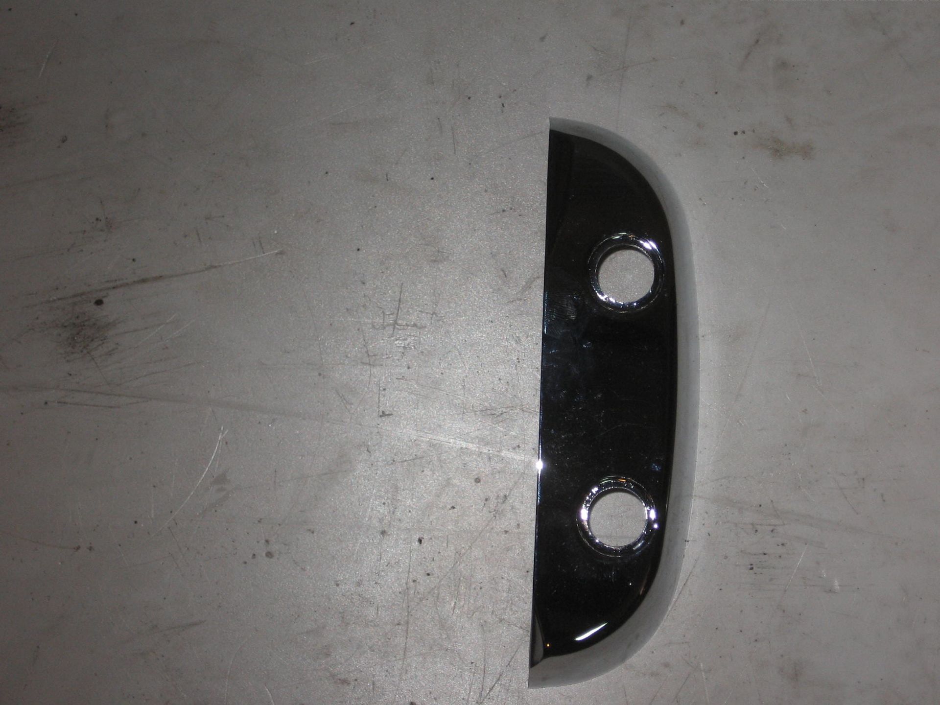 cover cilinderkop links voor -- vs700 / vs750 / vs800 1986-2009		suzuki		11171-38A02