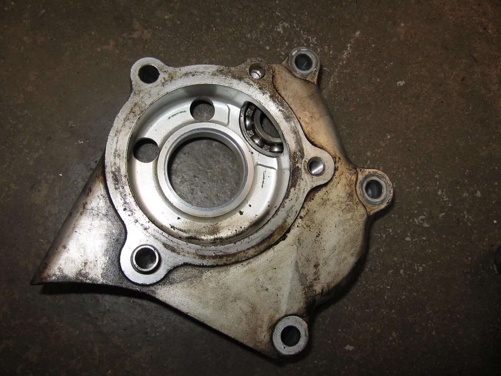 starter cover ,  deksel aandrijving tussentandwielen startmotoraandrijving	Xbr500 	11362-mk4-700