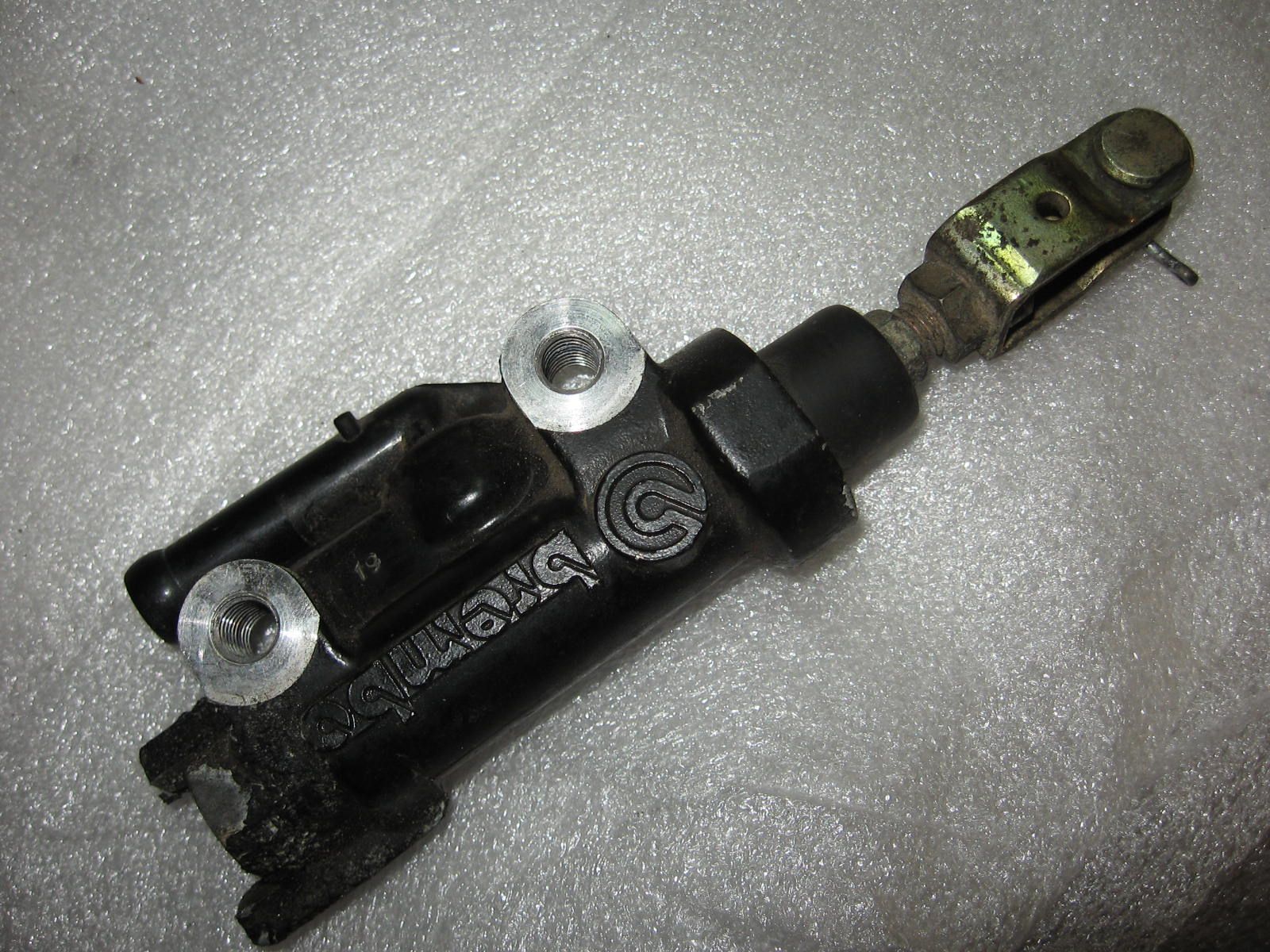 Achterrempomp , brembo	Xj6001992-98 ,xv1600 1999-03	4bv-2583V-00	4bv-2583V-01