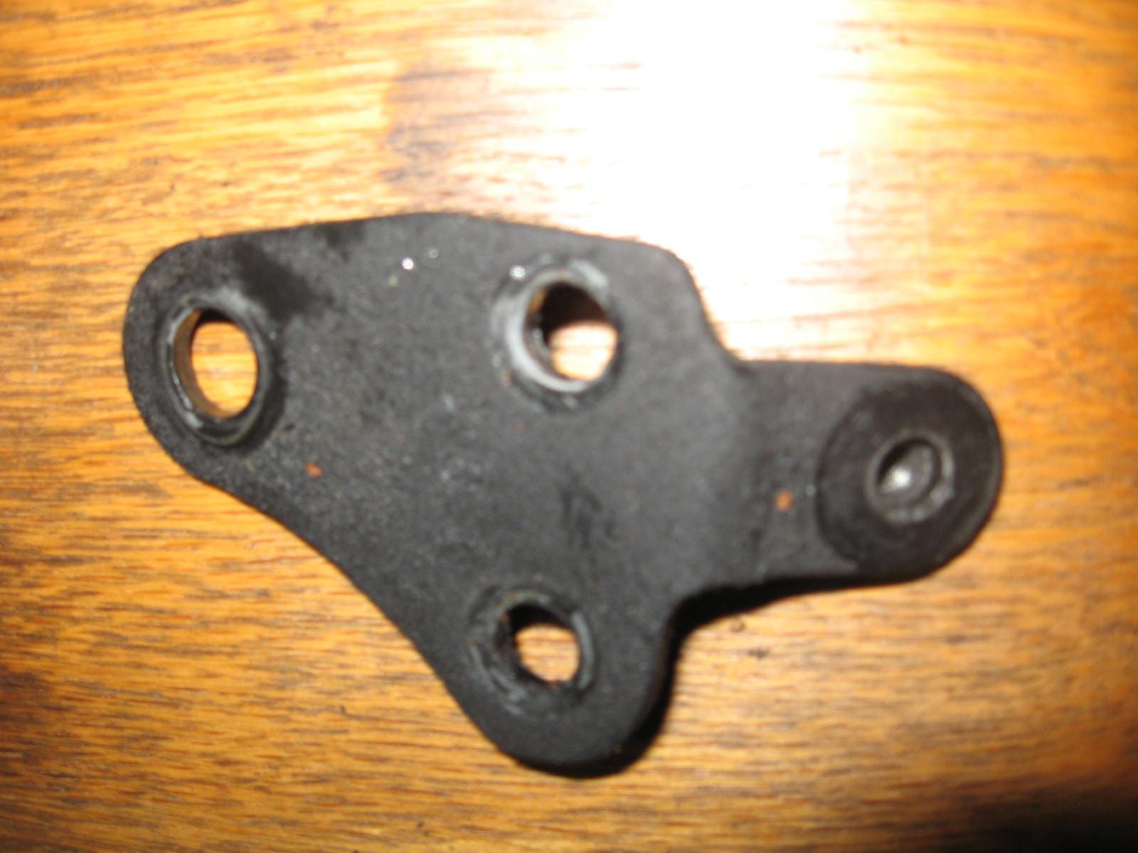 plate blokbevestiging linksonder	Gsx600f 1988-97 , gsx750f 1989-97	41940-19c00-291	41940-19c00-019 , 41940-20c00-019