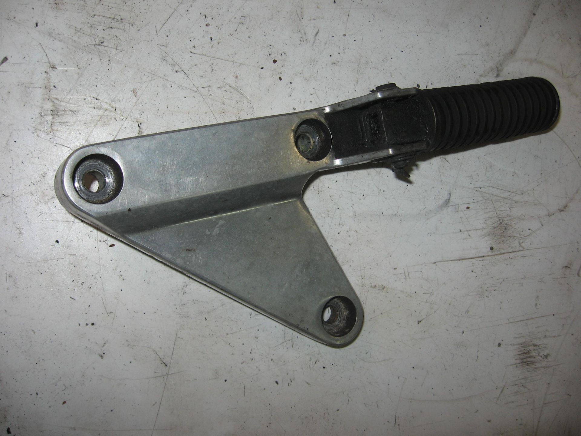 voetsteun met houder passagier + uitlaathouder links // cmx450c 1986-87		50690-mm2-000
