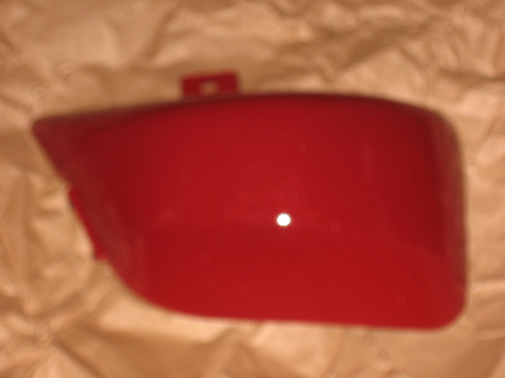 zijkap frame rechts-- xv 535 kleur rood 1987  t/m 2000 	nos	yamaha		2gv-21721-00-TH