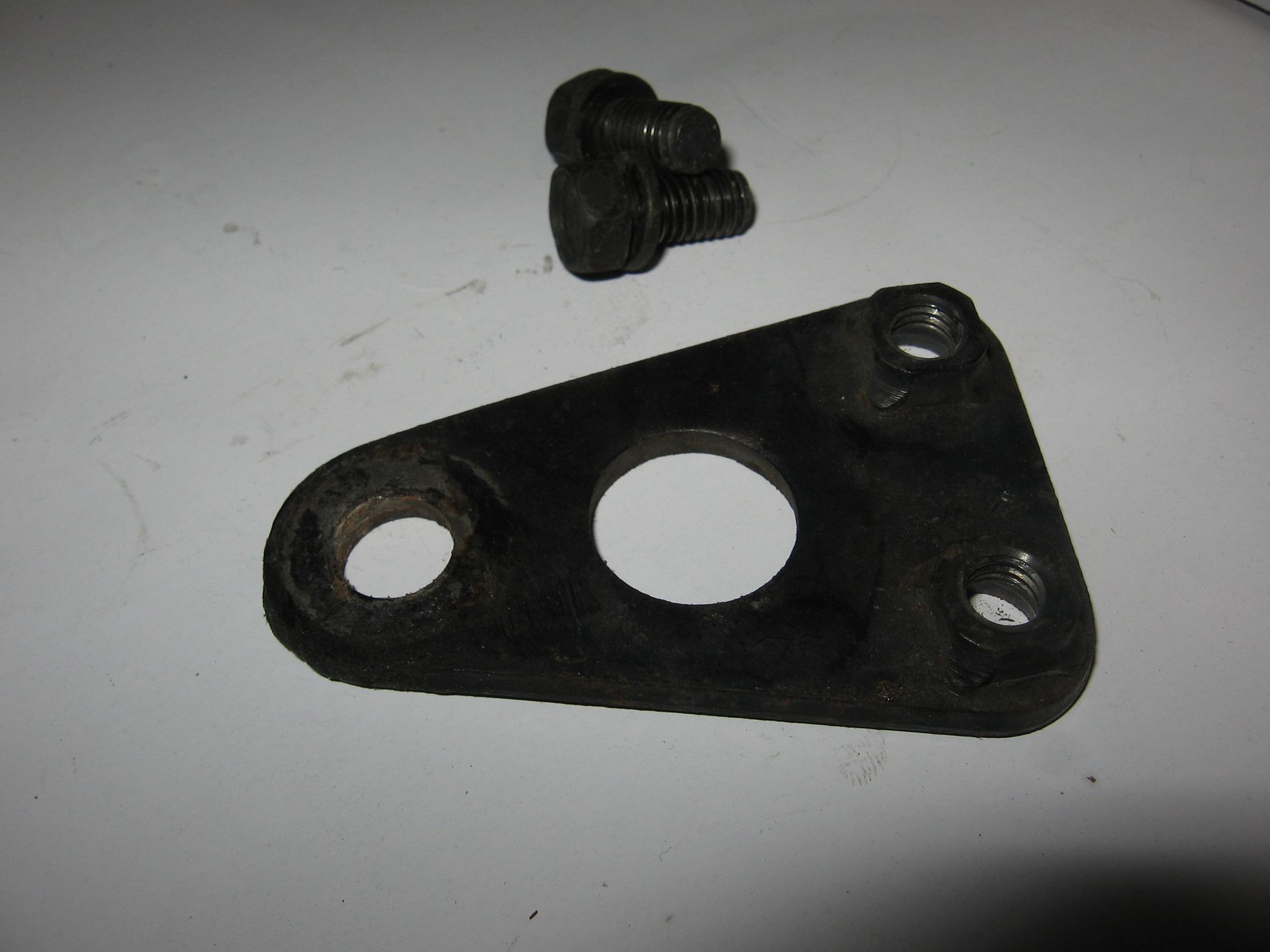 bloksteun rechtsachter	Gsx400e 84 86	41970-11500-019
