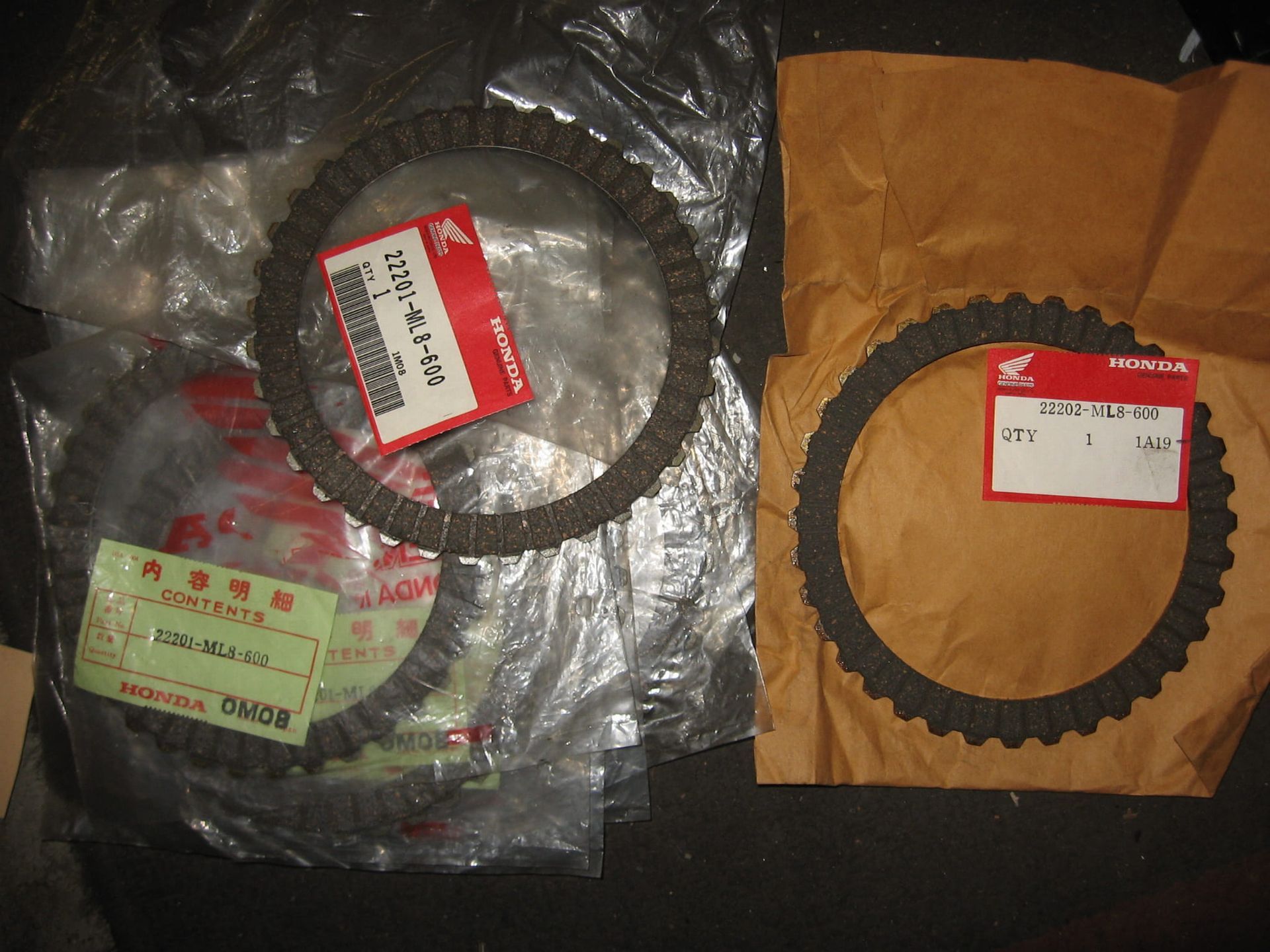 set koppelingsplaten gevoerd – gl1200		oem		8st. 22201-ml8-600 , 22202-ml8-600