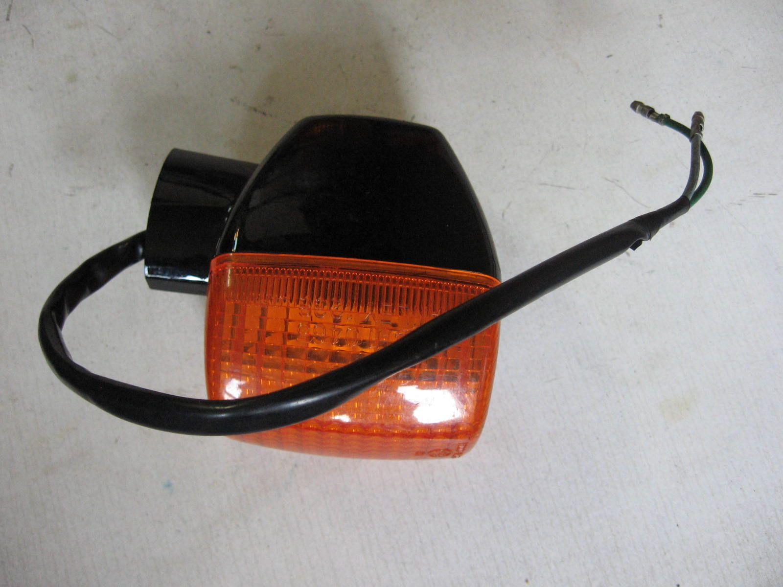 knipperlicht zonder steel linksachter / rechtsvoor	vfr700f vfr750f 1986-93 cb400f 89-90	33600-mj0-405