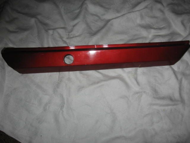 cover frame ,onder zadel links xz 550	, scheurtje onderkant	11H-2163A-006