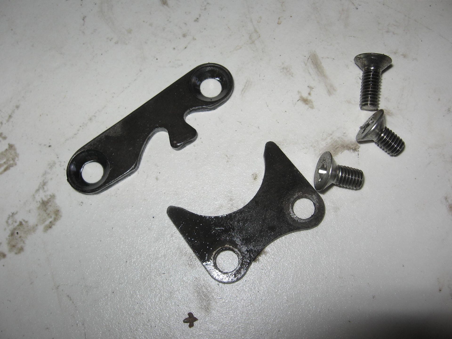 2 stuks borgplaat geleidingsplaat // gn250		25331-38201 + 25341-38200