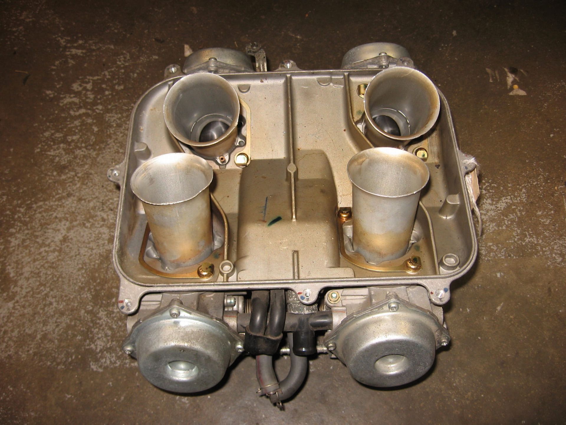 carburateurset Vd 	Vfr750 92-93	16141-my7-610 ,16100-my7-670