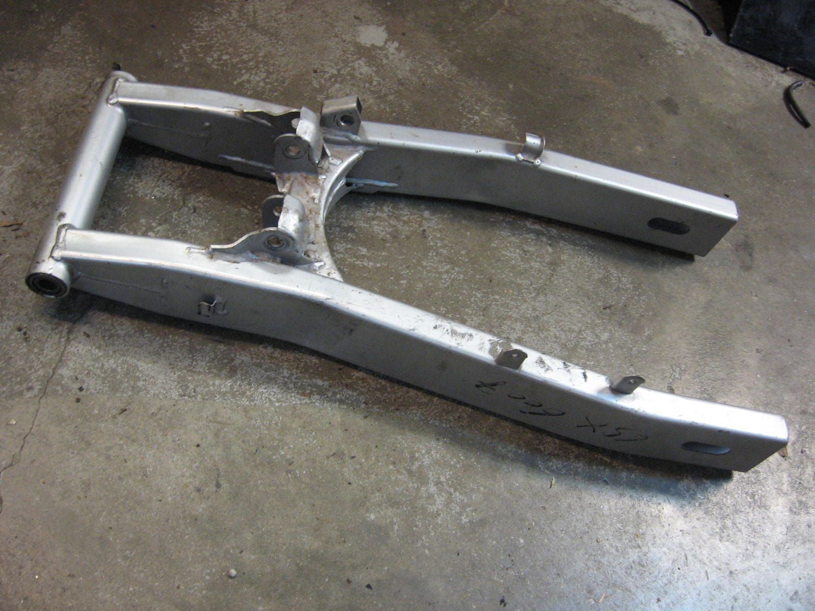 achterbrug 	Gsx600f 1988-97	61000-19C01-13L	61000-19C10-13L