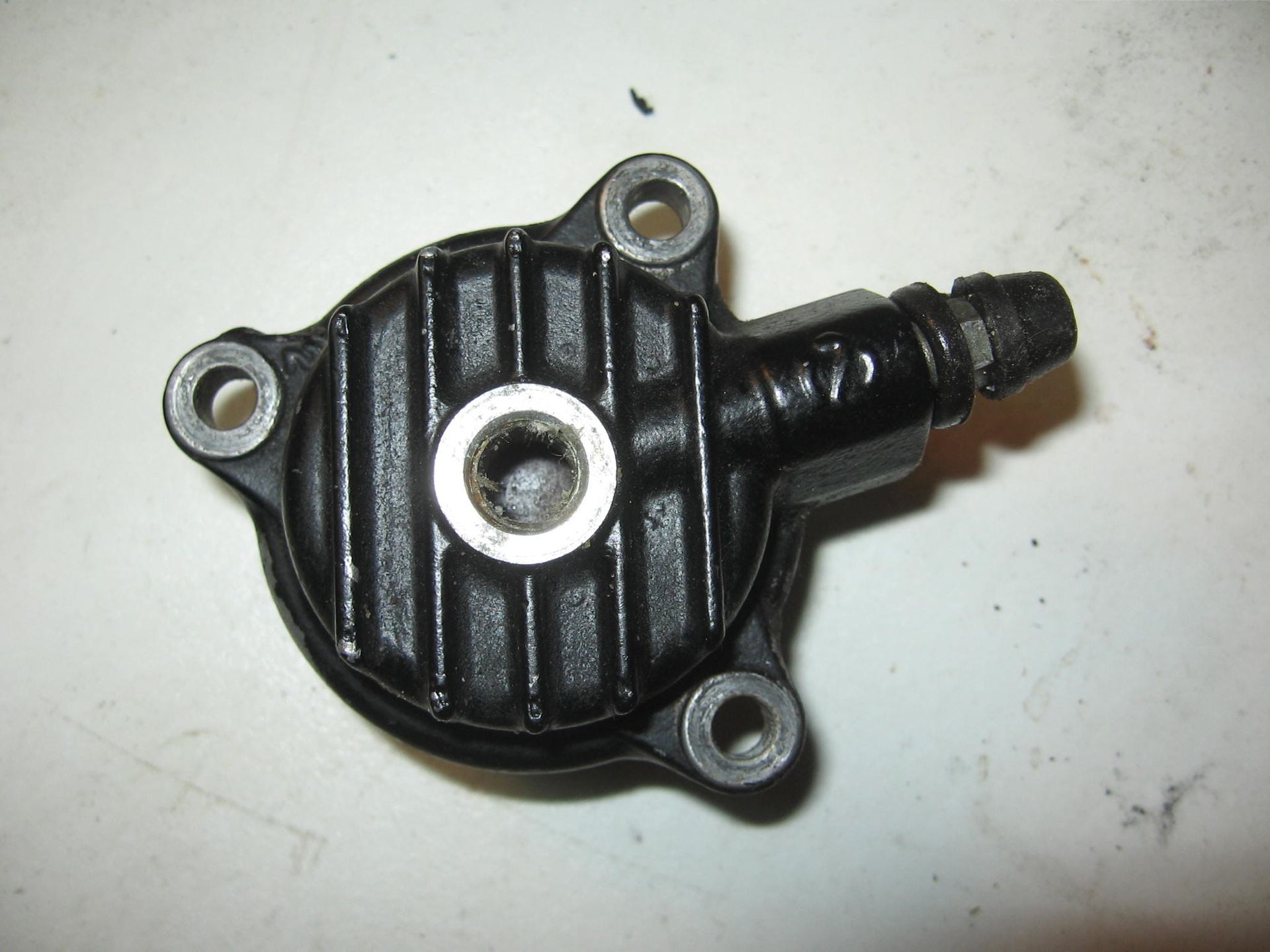 clutch slave cylinder , koppeling gever onderaan blok , koppelingscilinder // vf750 1983 vf700 1985-87 vf1100 1983-86		22860-mb0-770