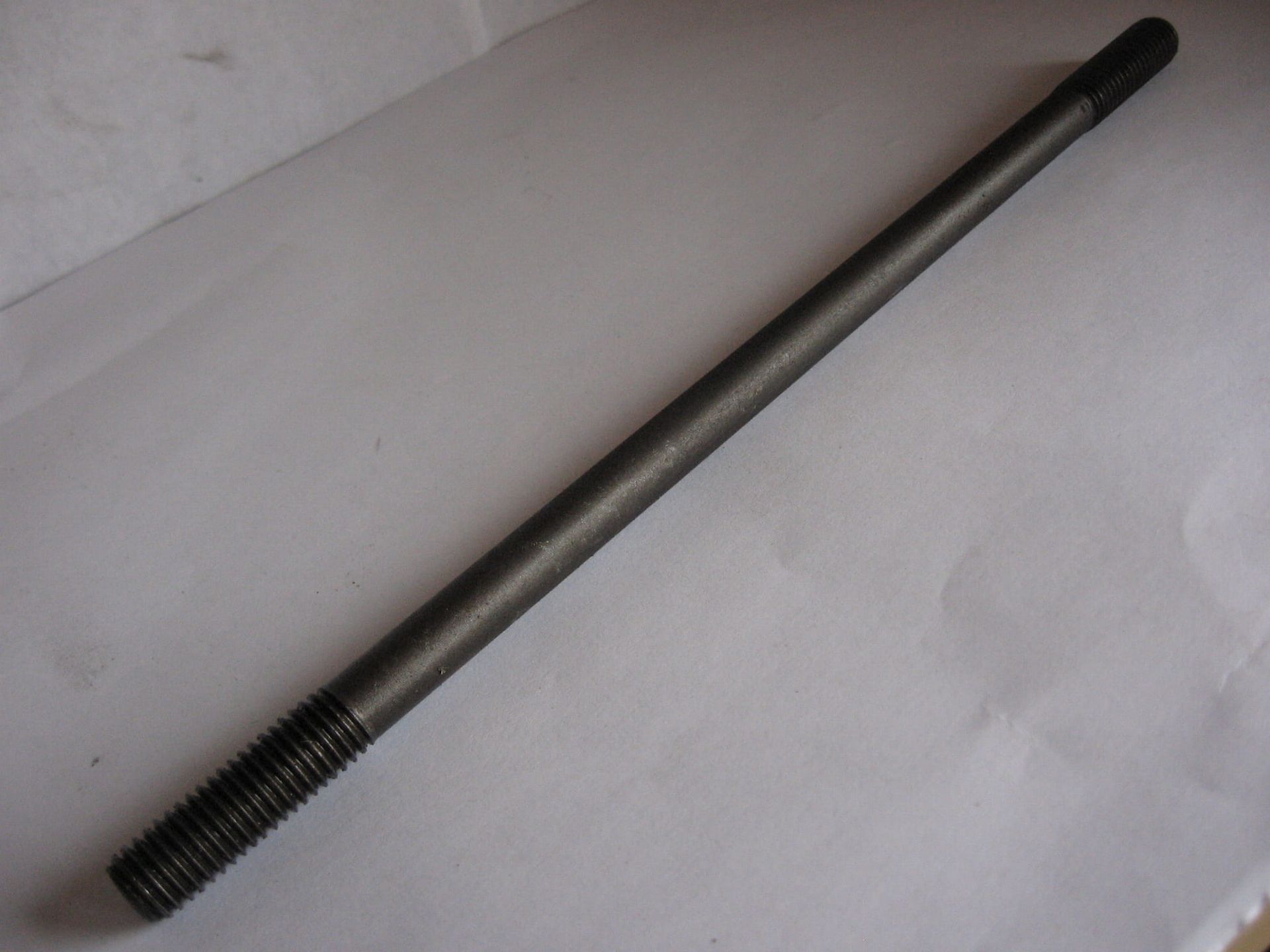 draadeinde m10x223 	F650gs 99-07 , f650cs 00-05 , g650gs 10-14 g650x 06-09	11117652940	11112343440,11