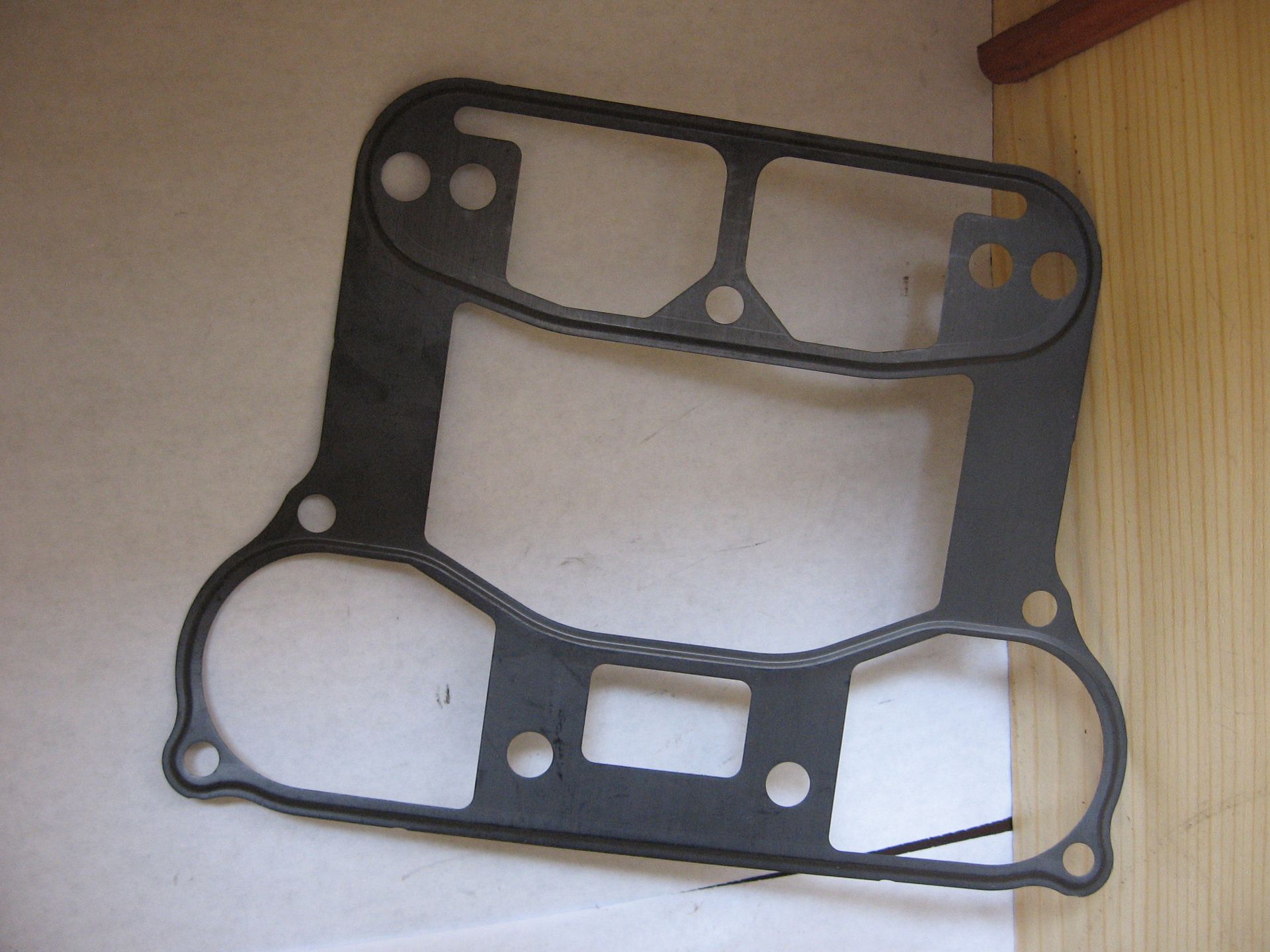 1 piece rockercover to cylinderhead / 16778-84a + 16779-84a	stelecore	james		741163	, 16800-84
