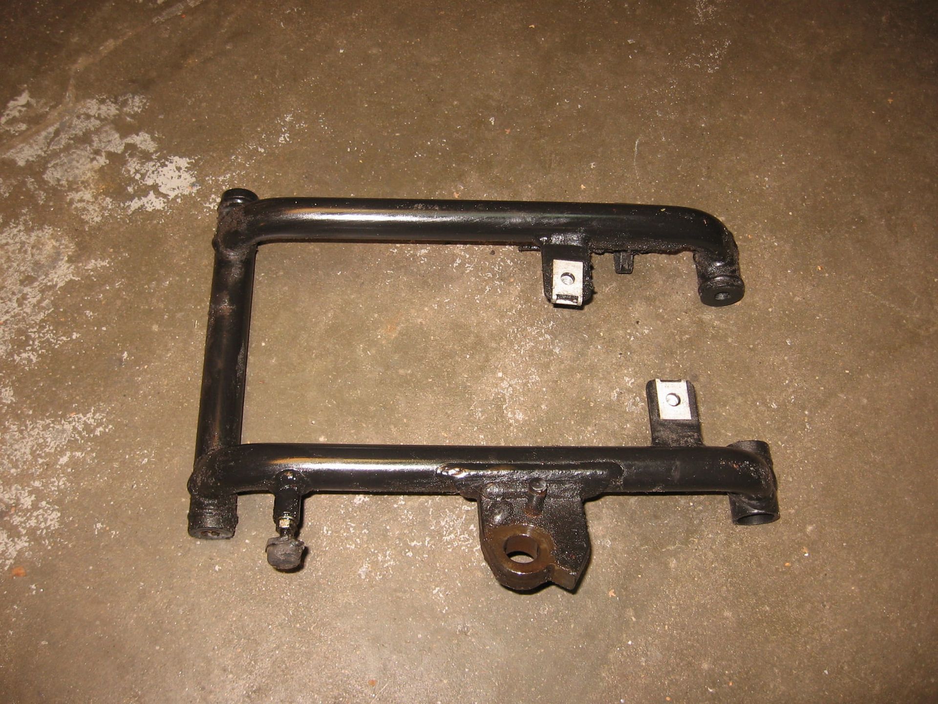 Onderframe . Lowerframe 	G650gs 99-08 , dakar 00-07 , g650gs 08-16 , sertao 11-15	, 46537669900
