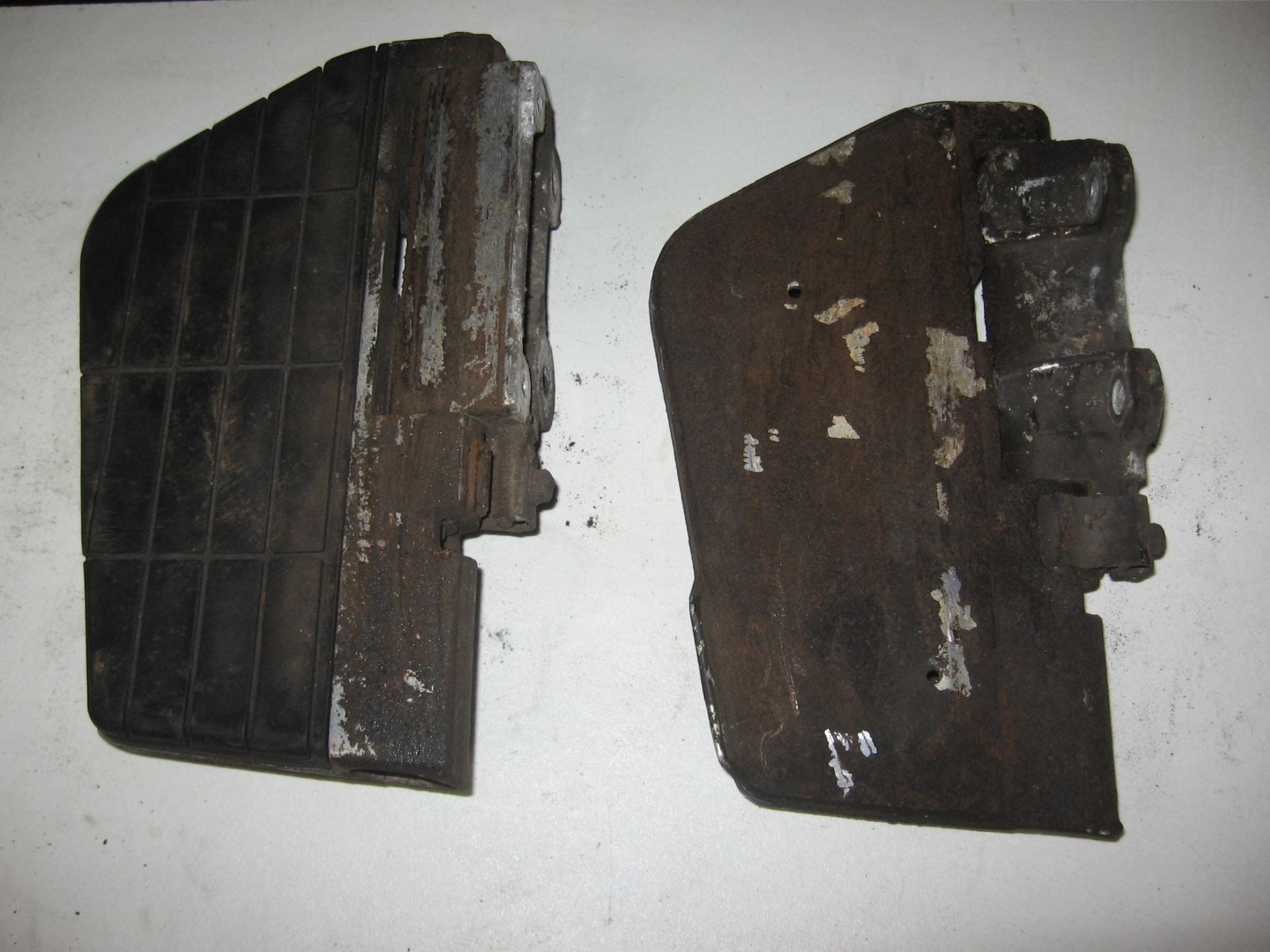 treeplank links passagier , slecht geverfd // gl1500se 90-95		50830-mt8-770