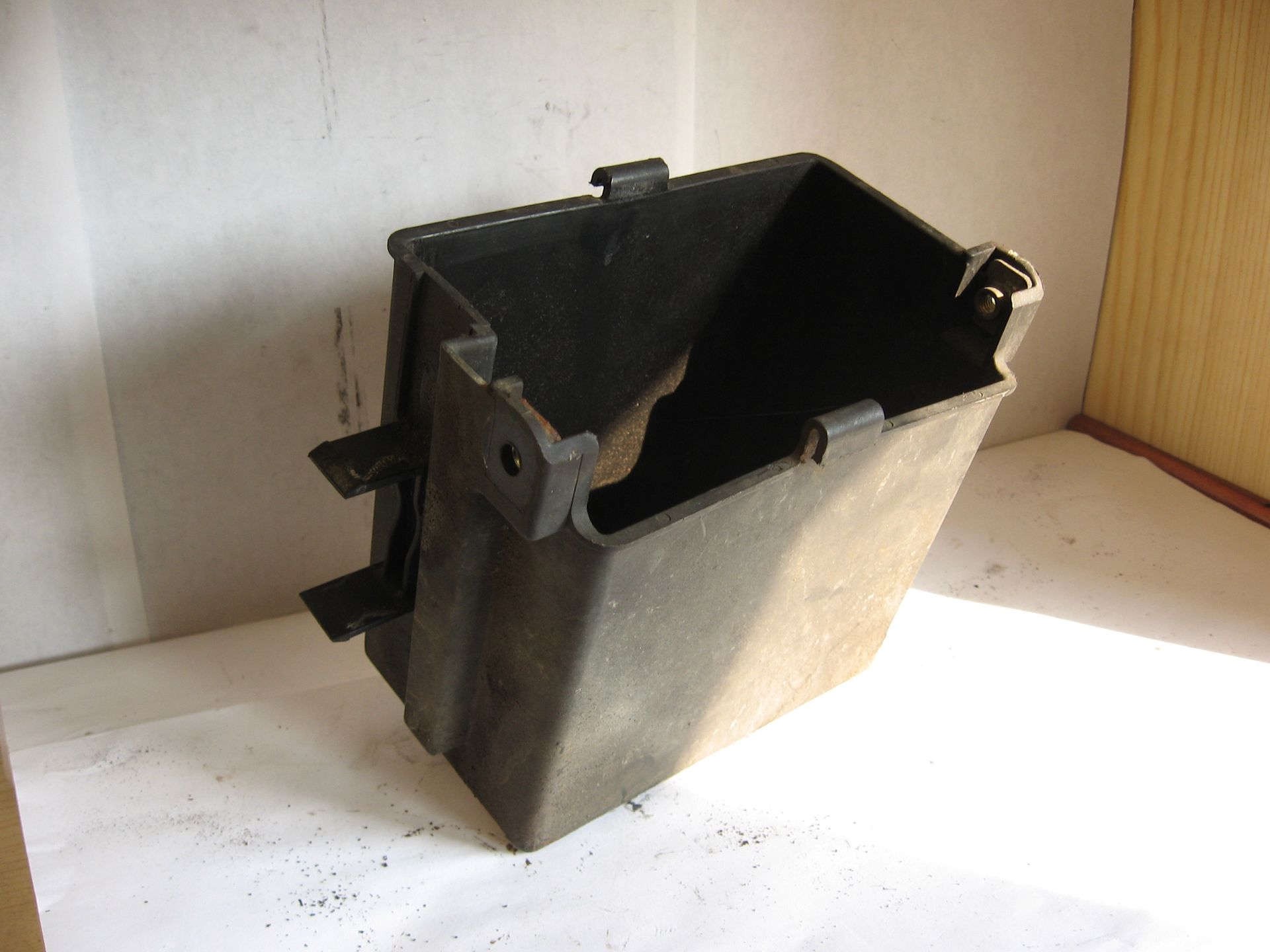 Accubak , kunstof Xv535 87-00 2GV-21171-00