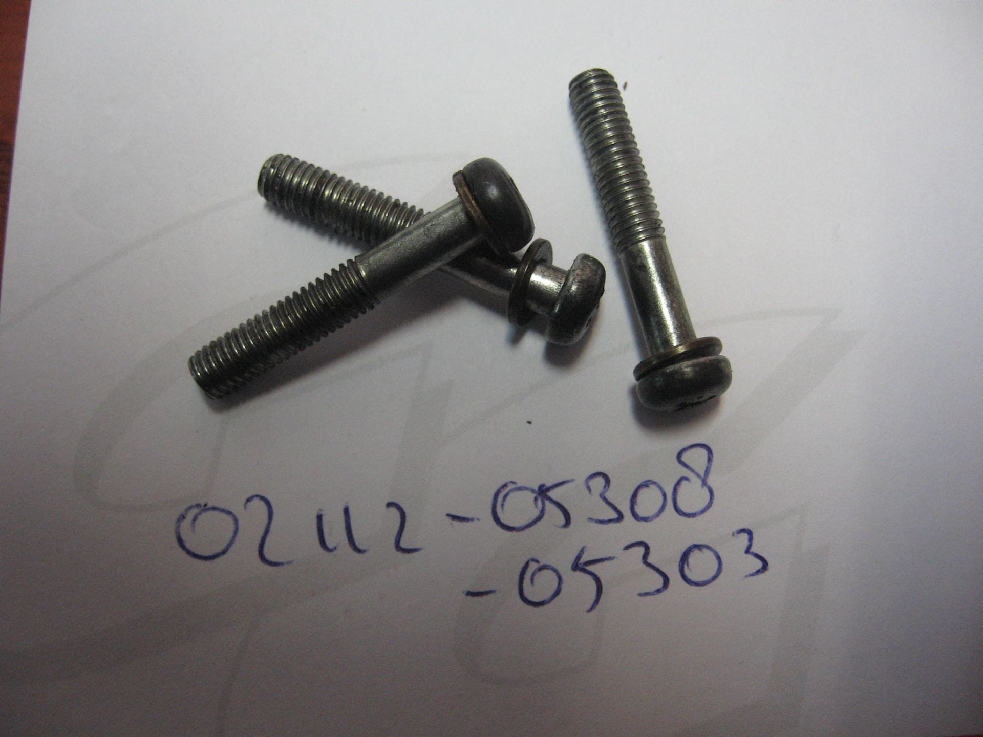set boutjes dynamo bevesteging -- gsx400 e		02112-05303	02112-05303