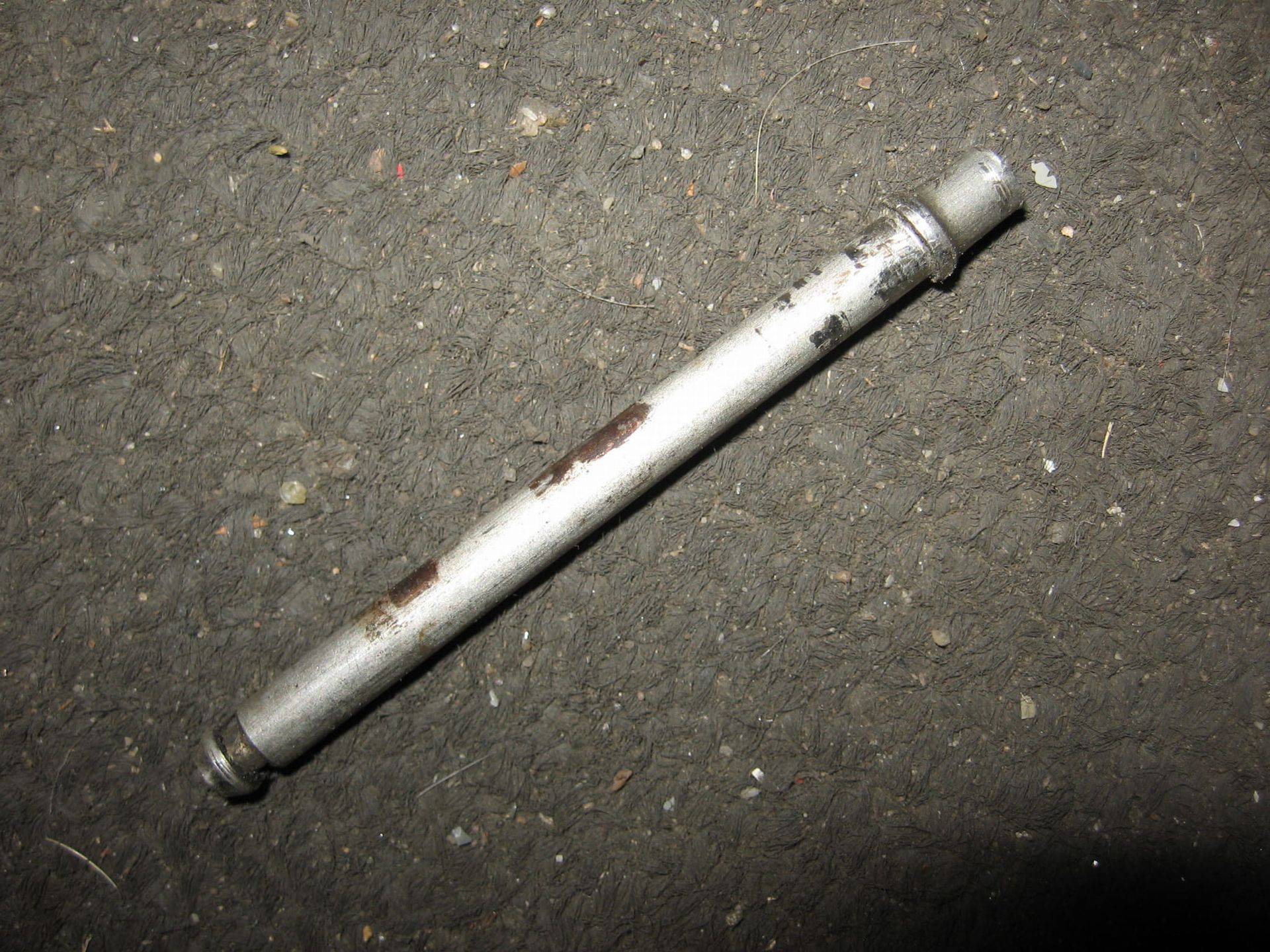 pennen (L =77,6) bevestiging remblokken 	gl1100 gl1200 achter	45215-ma2-006