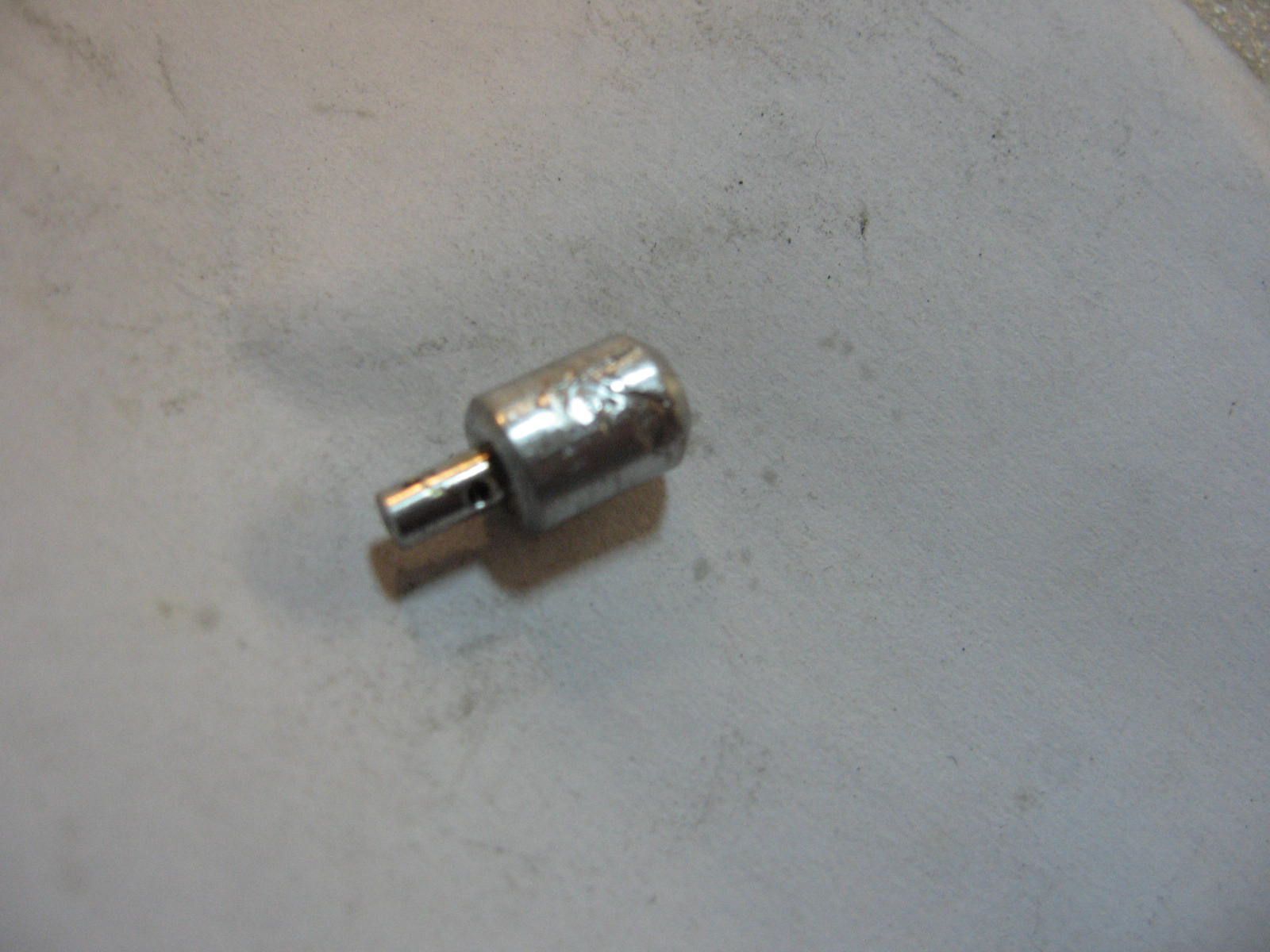 oil orifice valve , oliesproeier , krasjes buitenkant dikke deel	Cm400t 1981	12901-413-000