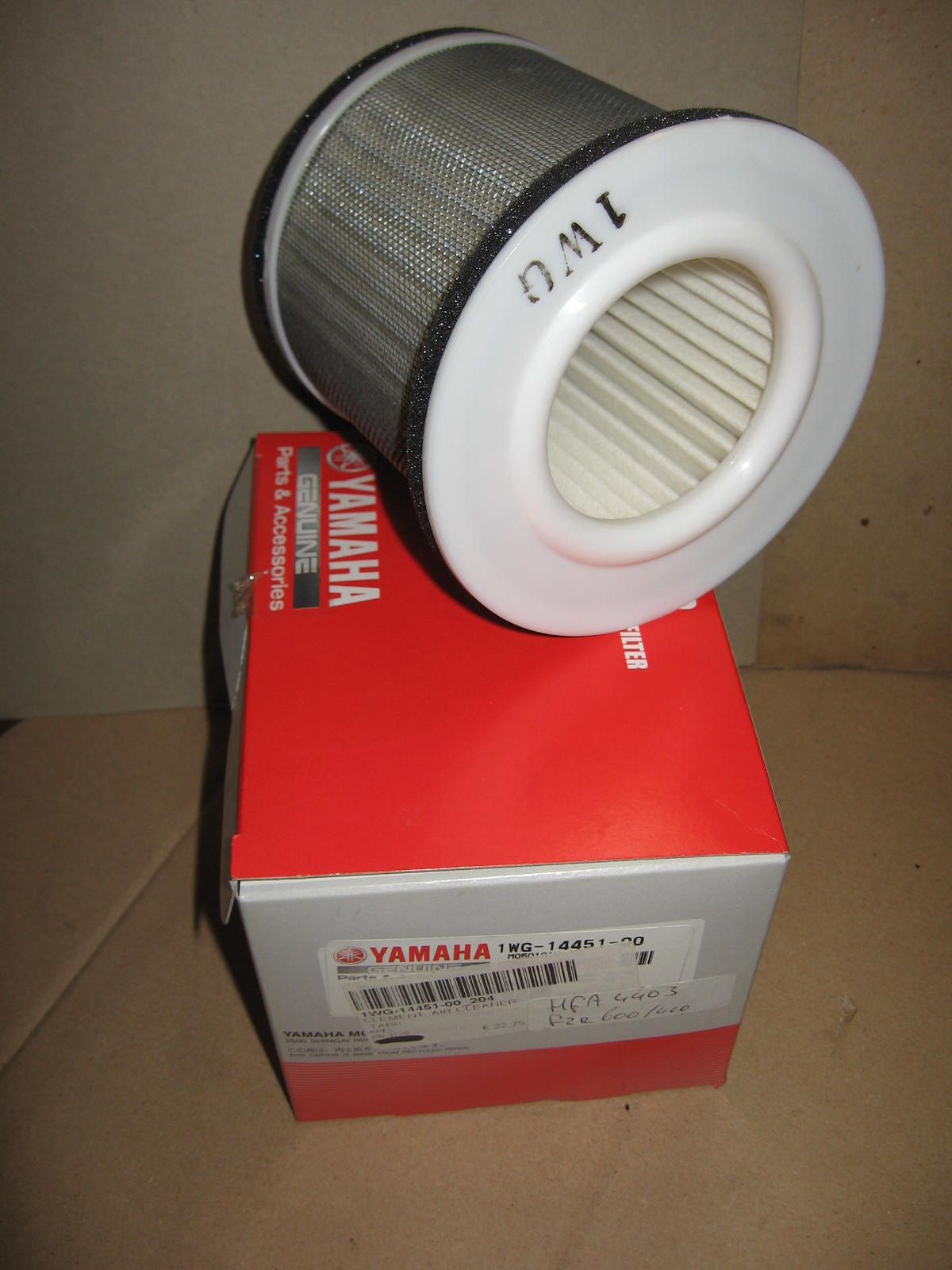 yamaha luchtfilter		Fzr600 1989-99 , fzr400 88-90		1wg-14451	/ HFA4403