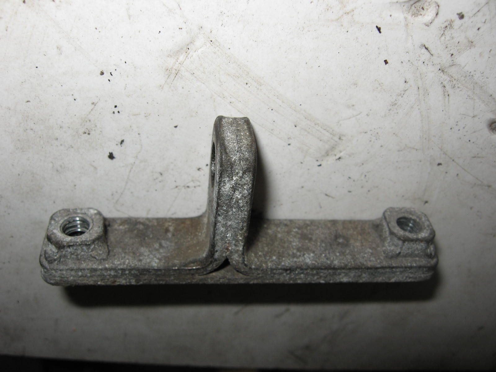 houder bobine achterkant	cb750 cb900 cb1100 79-83	30502-425-770	30501-ma4-670