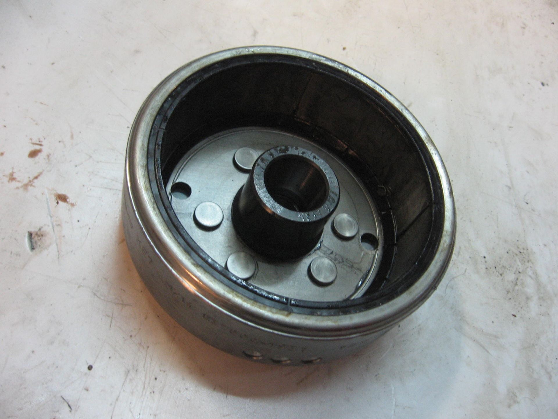 dynamo rotor -- vf500c 1984-1985 / vf500 f  1984-86		31110-KE7-004	31110-KE7-014