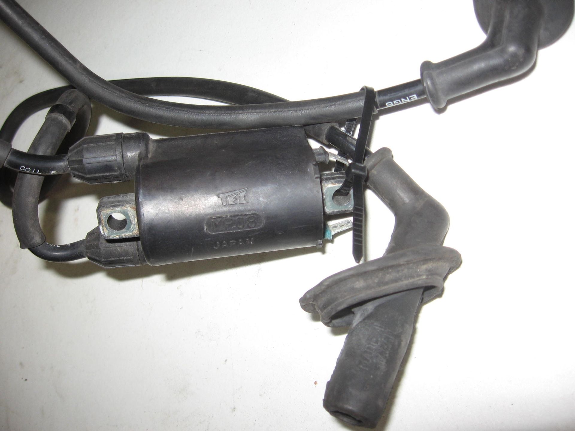 Bobine met bougiekabel en bougiedop // gl1500 1988-2004 ,( bobines los) st1100 1991-2003 , cbr900rr 1994-96 		30510-kt7-023,30510-kt7-013