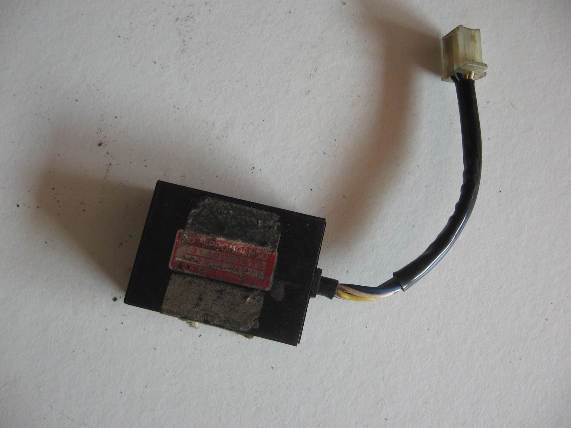 cdi unit // vf750f 1983-84  vf750c 1983 vf750s 1983		30410-MB1-701	30410-MB2-004