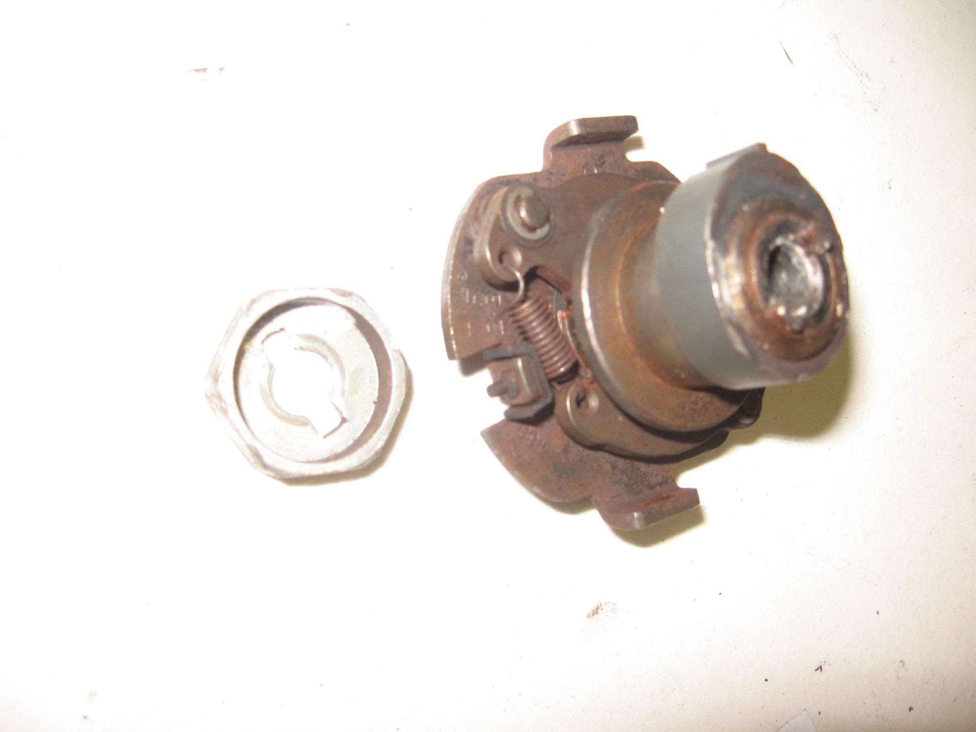 vervroeger ontsteking + moer // cb650sc 1982 cb650 1981-82		30220-460-771 + 30228-425-010
