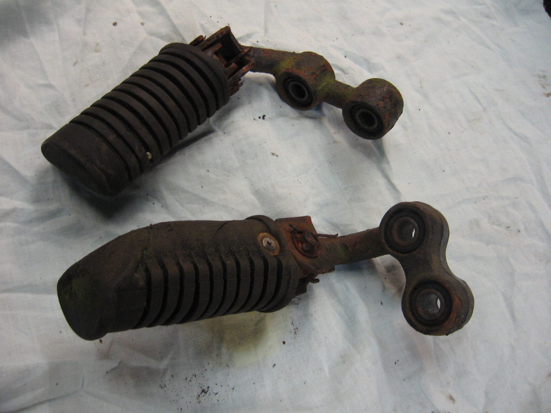 set voetsteunhouders met voetsteun , 	Gs850g 90-81 , gs1000g 80-81	43510-45110-019 +43520-45110-019